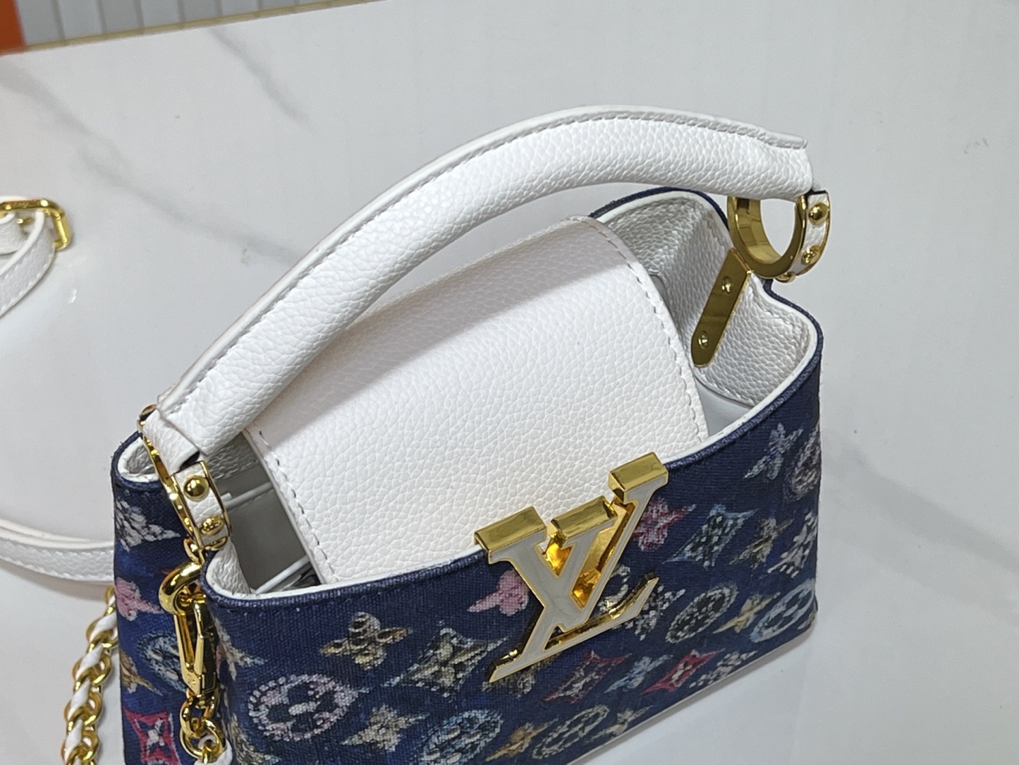 LOUIS VUITTON（ルイヴィトン）CAPUCINES M59939 M94519