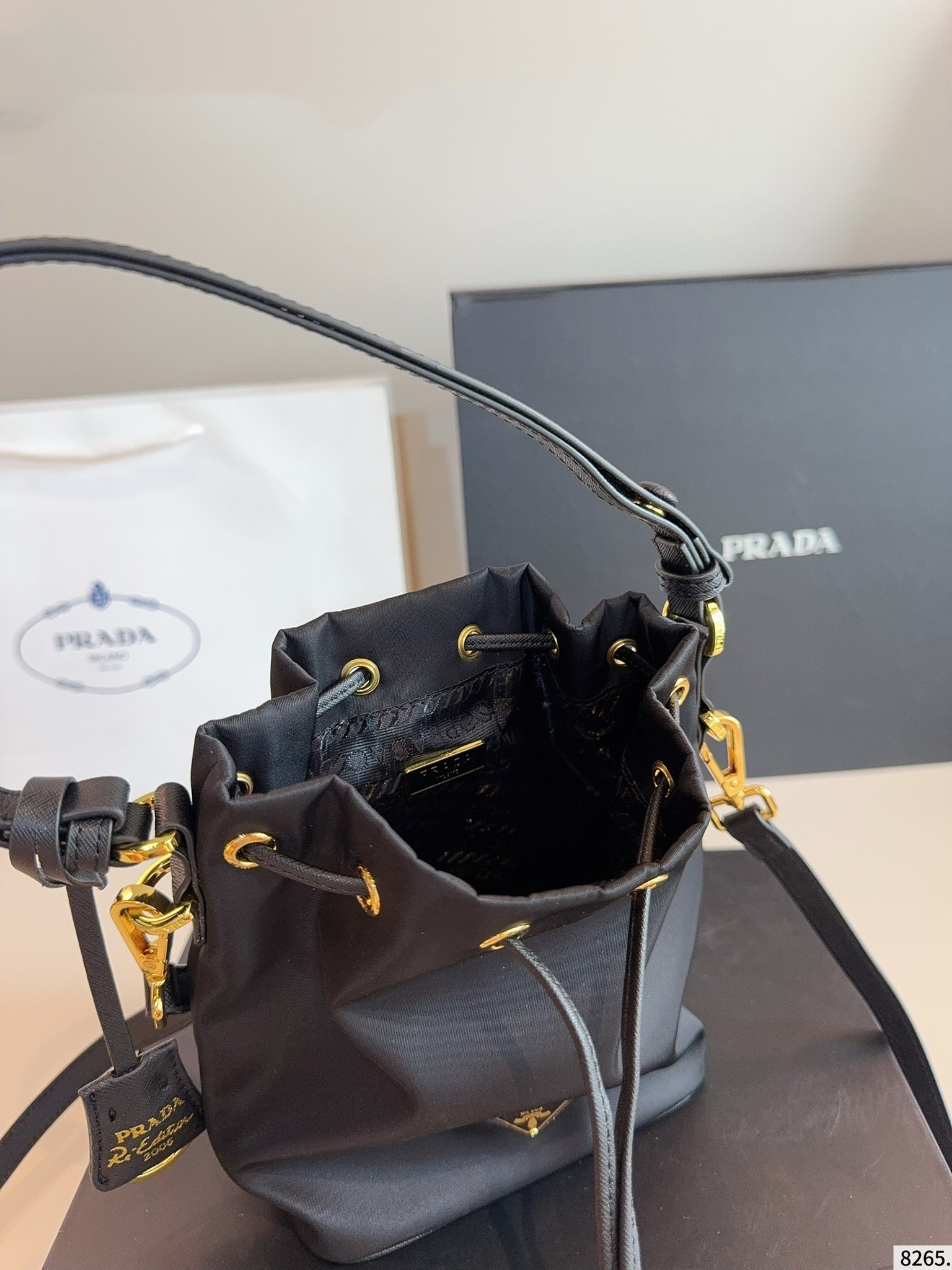 大人気定番商品★PRADA プラダ バケットバッグ ショルダーバッグ