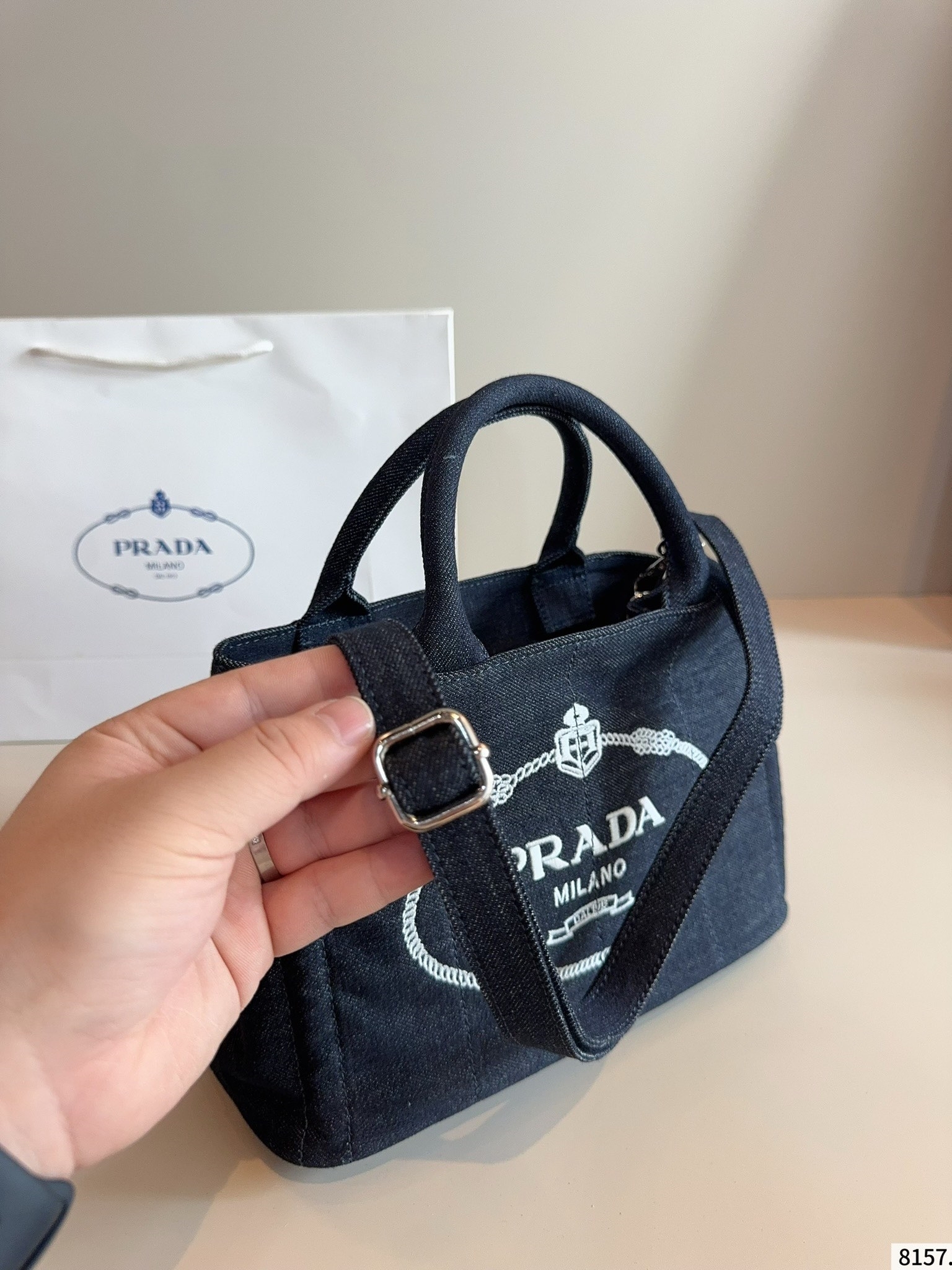 【PRADA公式旗艦店】プラダ ★大人気 ズックのハンドバッグ