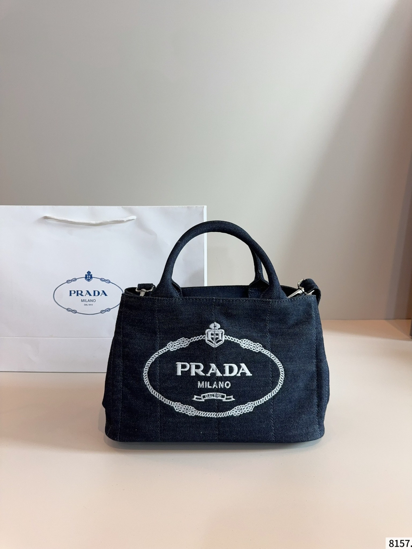 【PRADA公式旗艦店】プラダ ★大人気 ズックのハンドバッグ