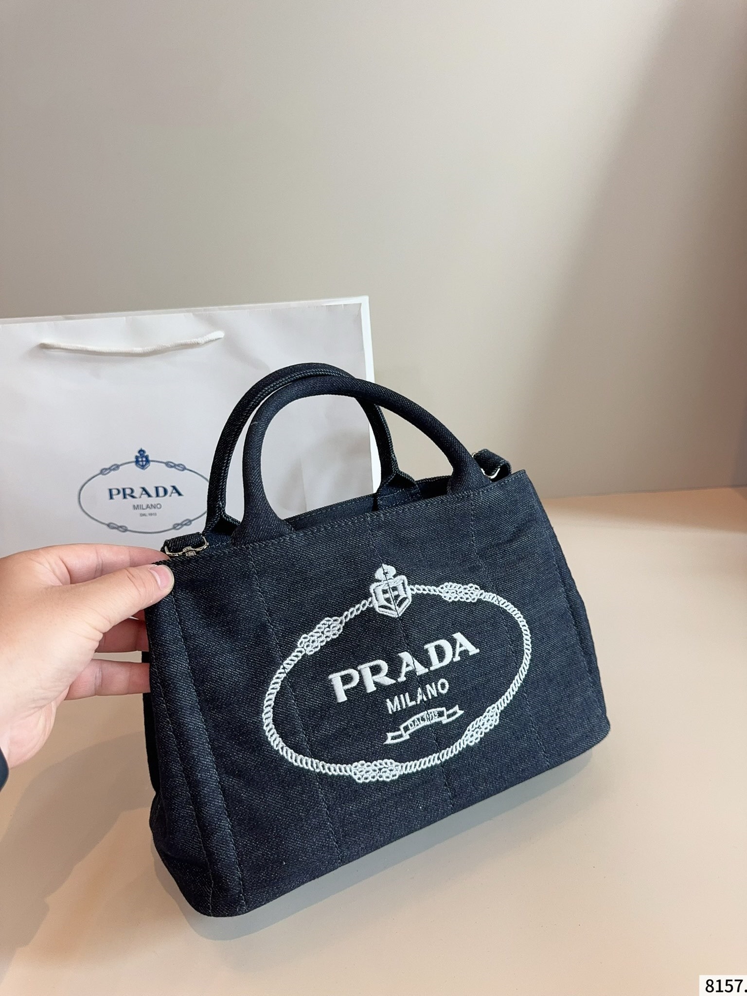 【PRADA公式旗艦店】プラダ ★大人気 ズックのハンドバッグ