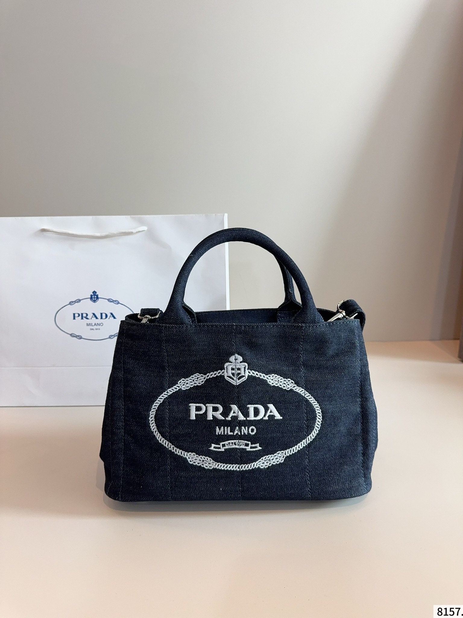 【PRADA公式旗艦店】プラダ ★大人気 ズックのハンドバッグ