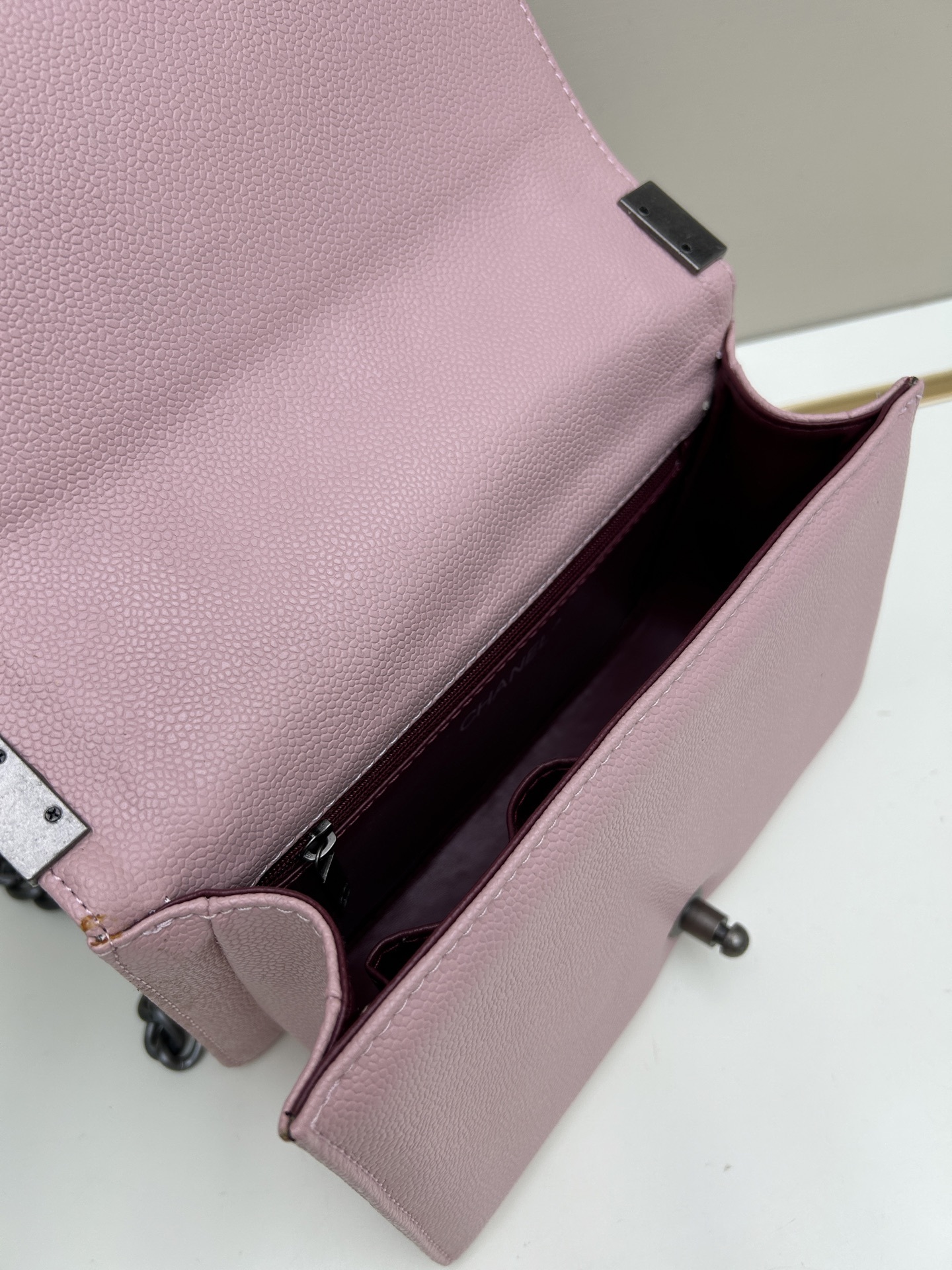 【CHANEL公式旗艦店】シャネル Leboy クロスボディバッグ