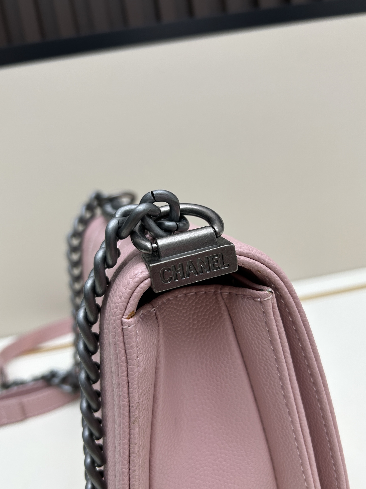 【CHANEL公式旗艦店】シャネル Leboy クロスボディバッグ