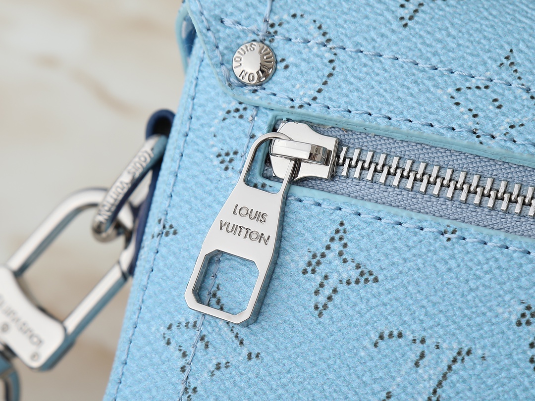 LOUIS VUITTON（ルイヴィトン）LV Colorado バッグ M15035