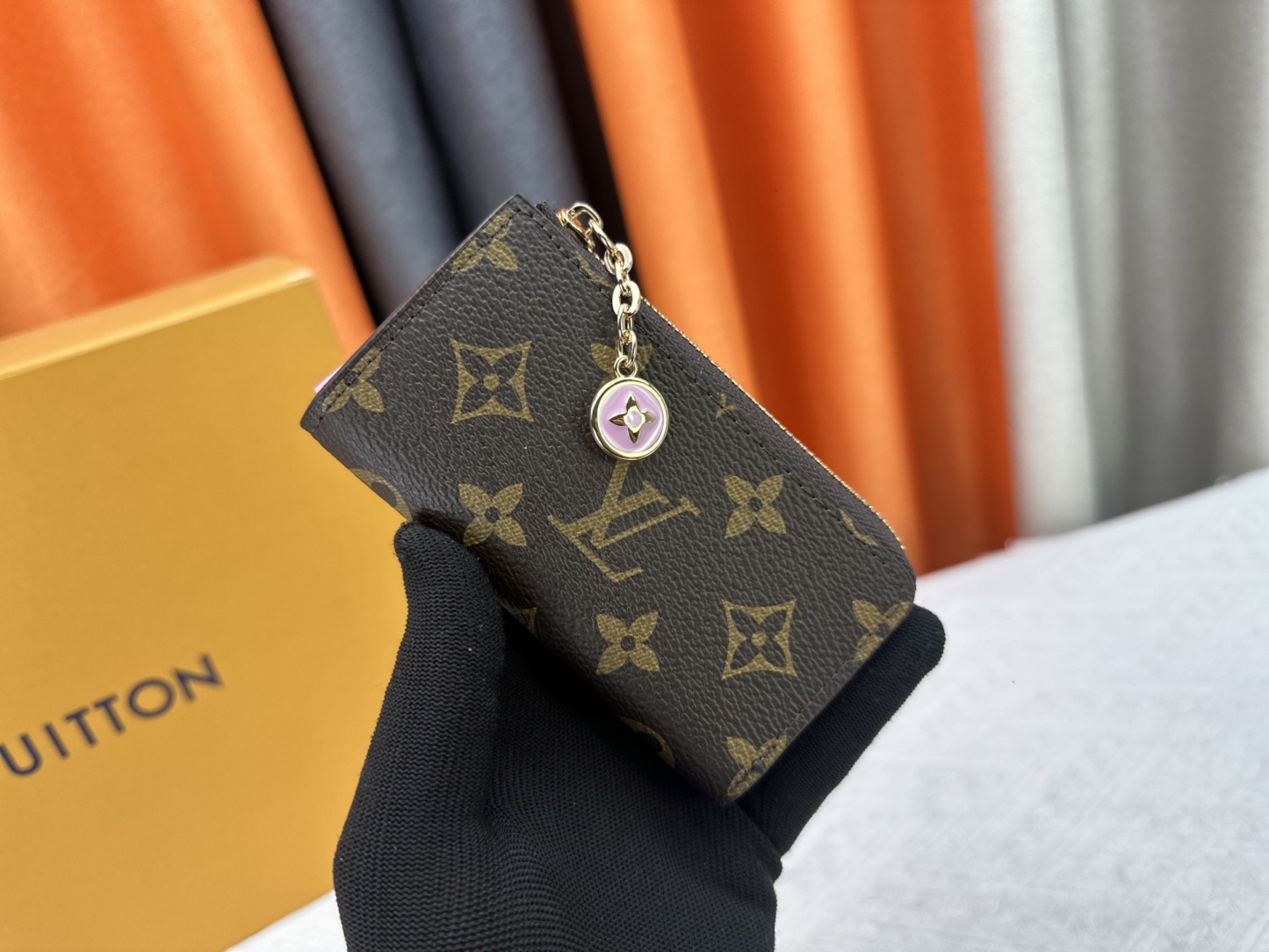 LOUIS VUITTON（ルイヴィトン）Noa 財布 M14529