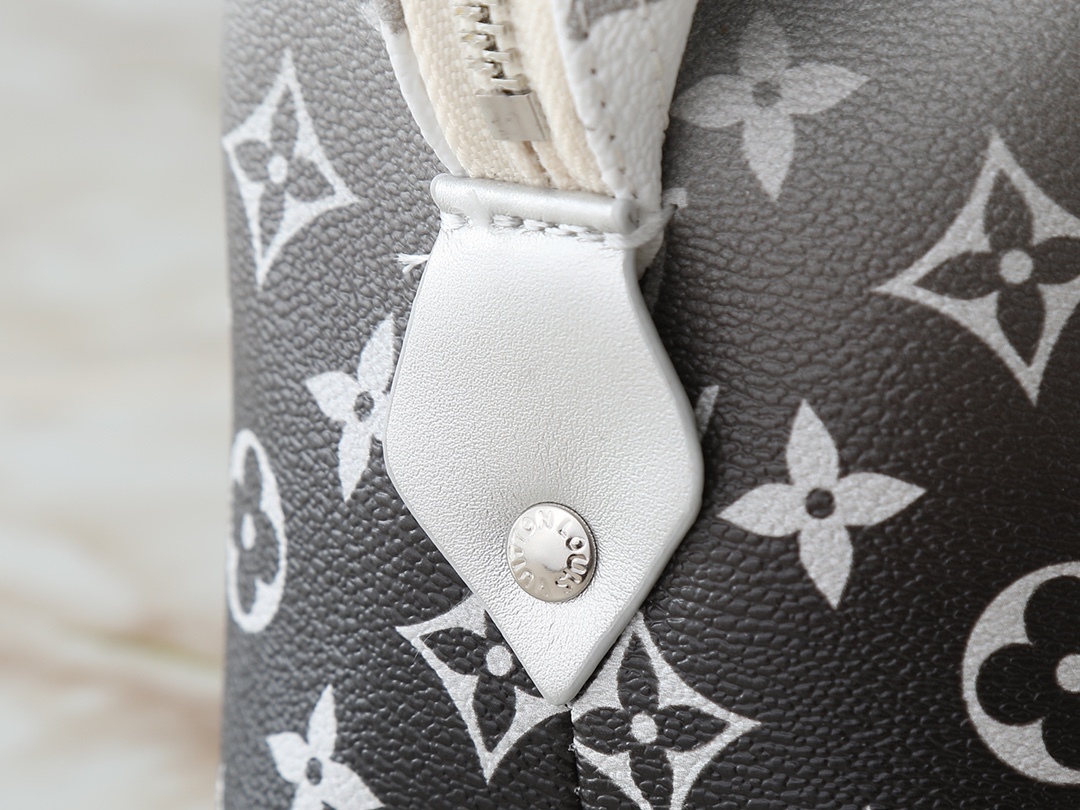 LOUIS VUITTON ルイヴィトン DENIM 化粧ポーチ M24317