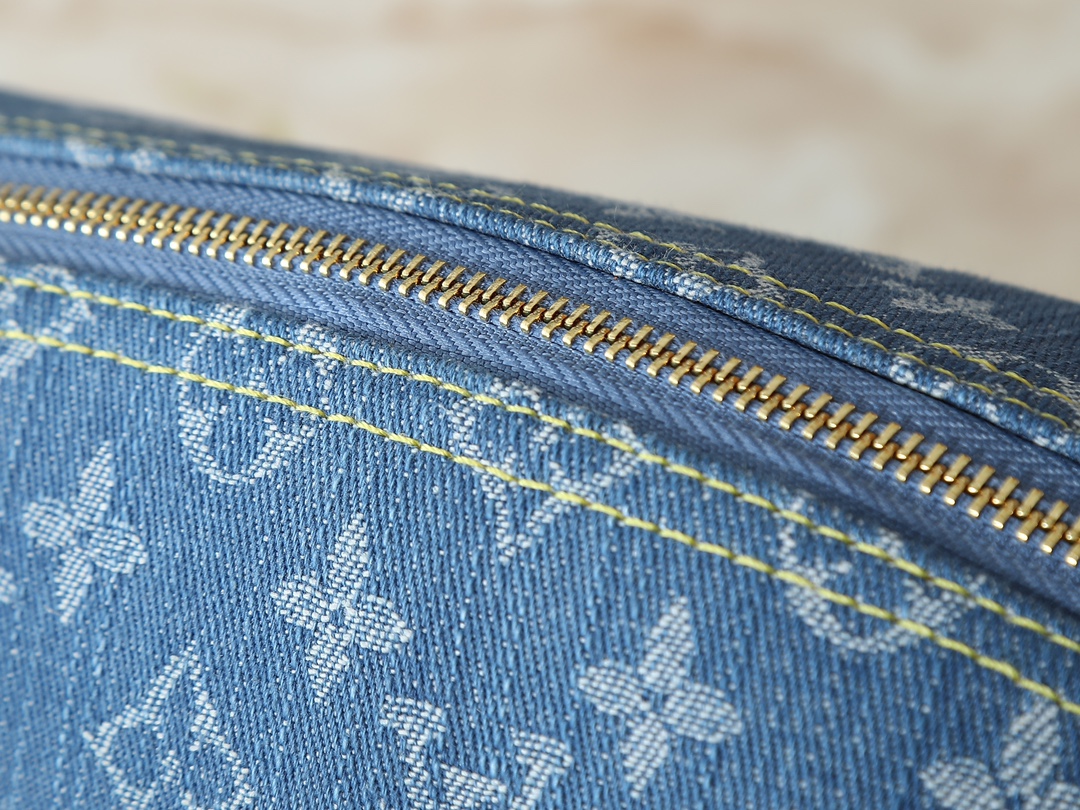 LOUIS VUITTON ルイヴィトン DENIM 化粧ポーチ M24317