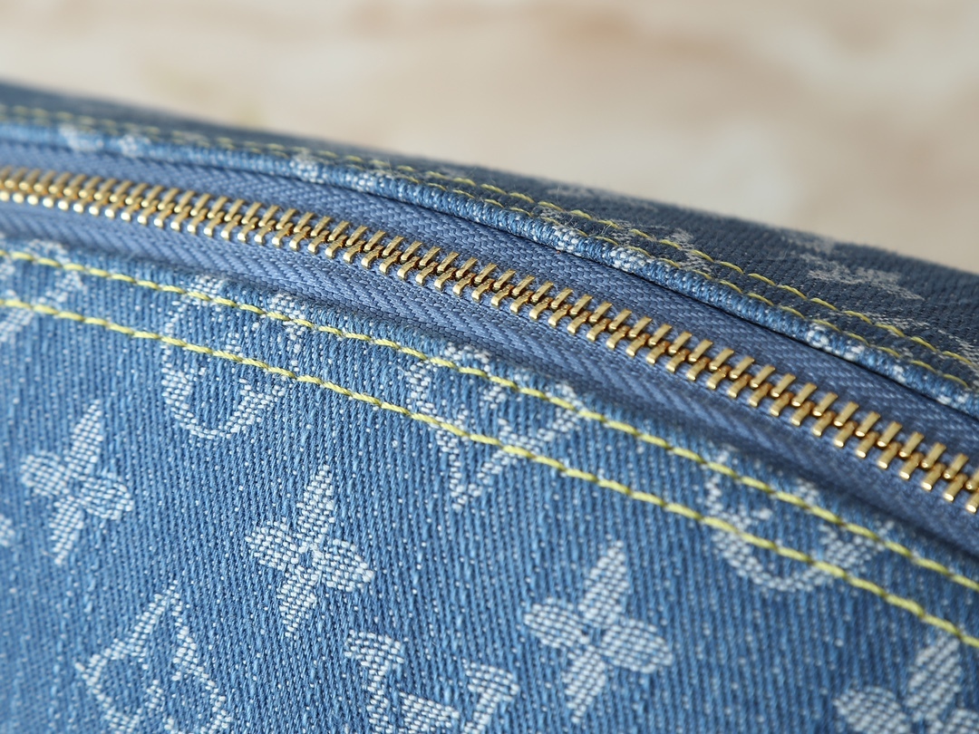 LOUIS VUITTON ルイヴィトン DENIM 化粧ポーチ M24317