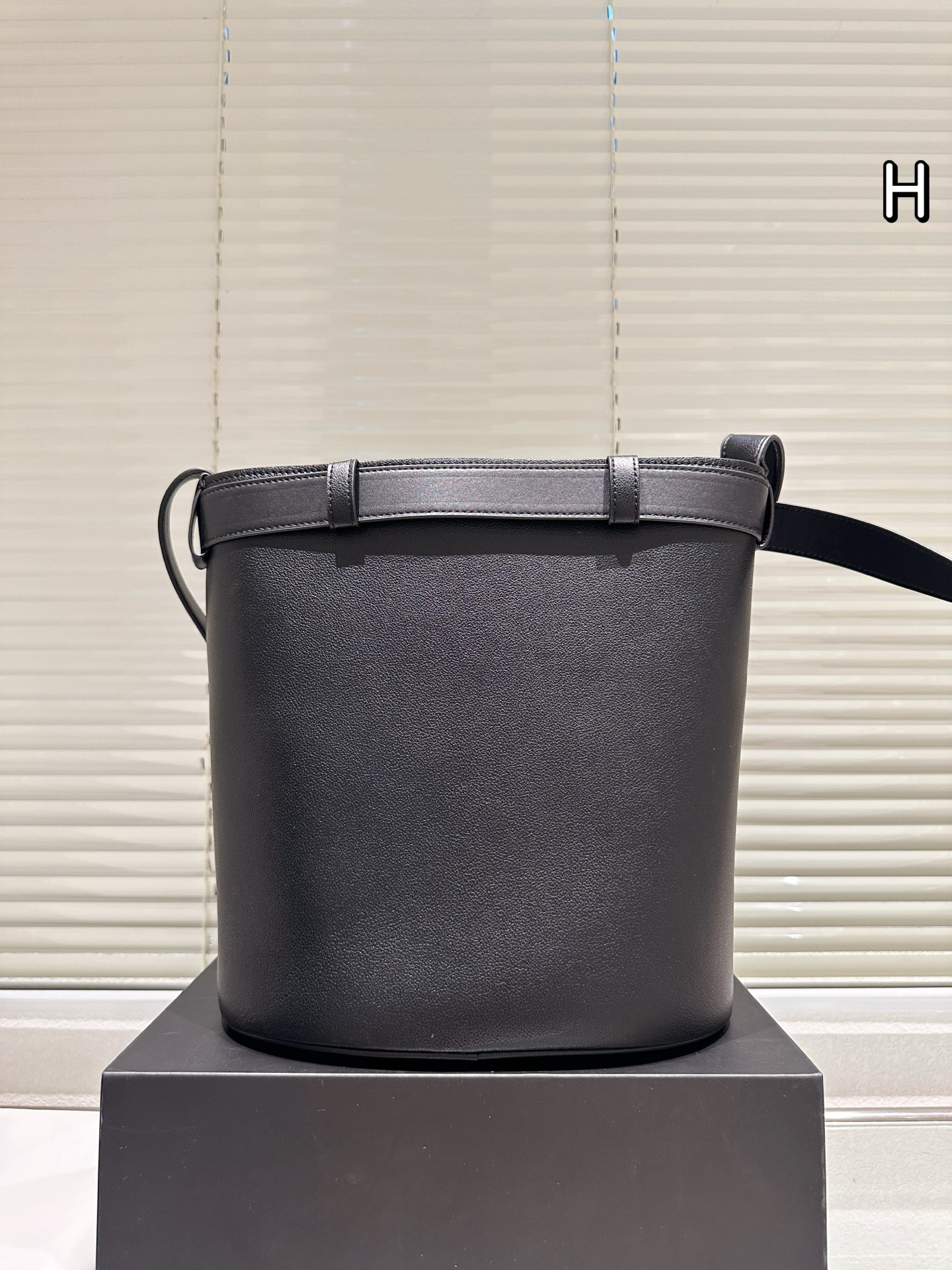 【PRADA公式旗艦店】プラダ TOTE バケットバッグ