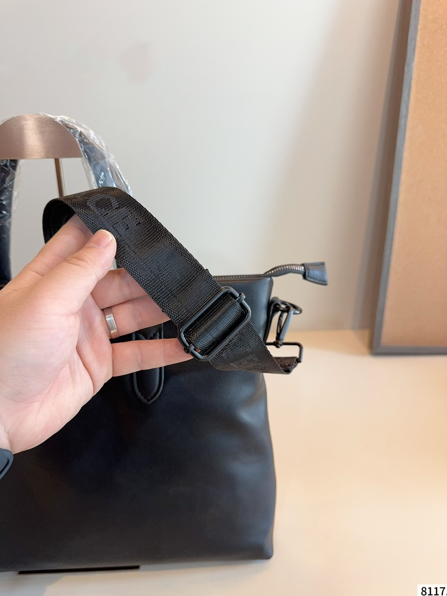 【VERSACE公式旗艦店】ヴェルサーチ ブリーフケース★大人気定番商品