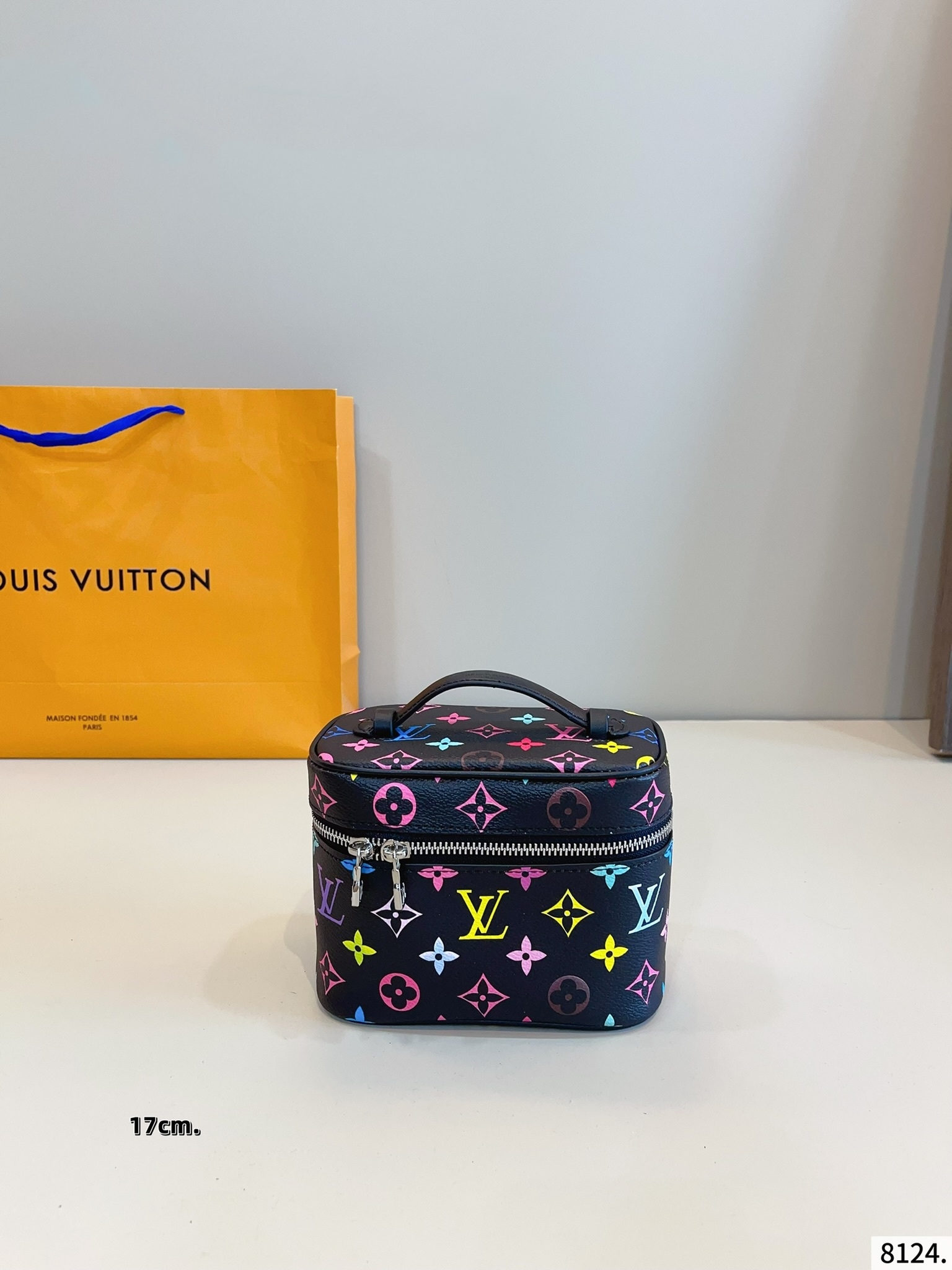 LOUIS VUITTON ルイヴィトン NICE NANO トイレタリーバッグ