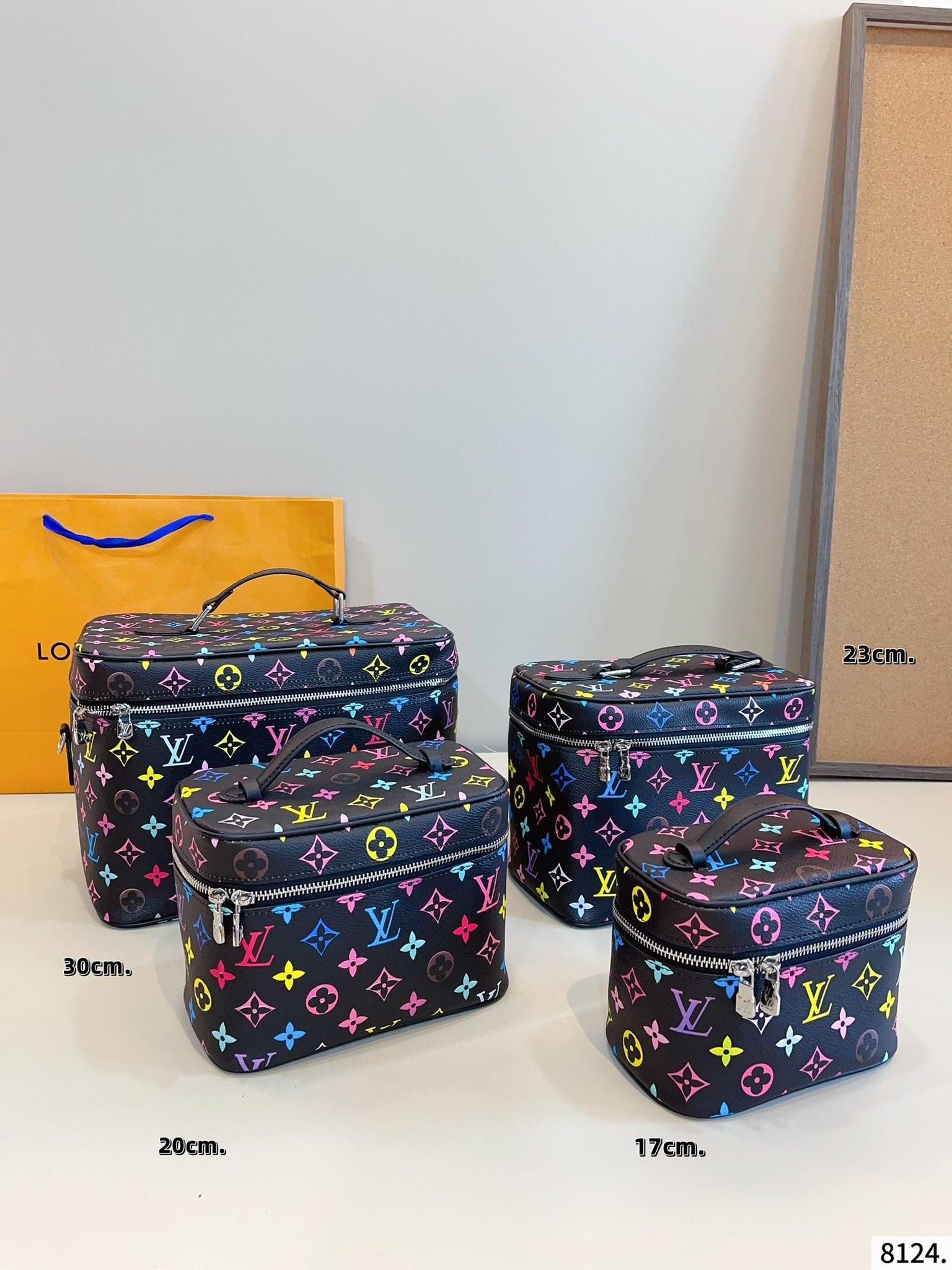 LOUIS VUITTON ルイヴィトン NICE NANO トイレタリーバッグ