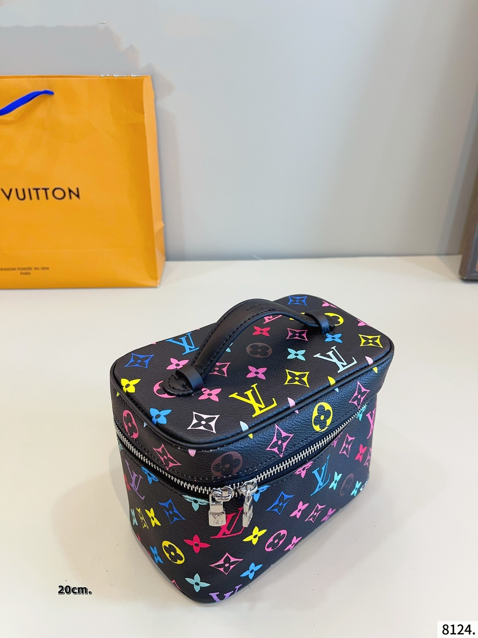 LOUIS VUITTON ルイヴィトン NICE NANO トイレタリーバッグ