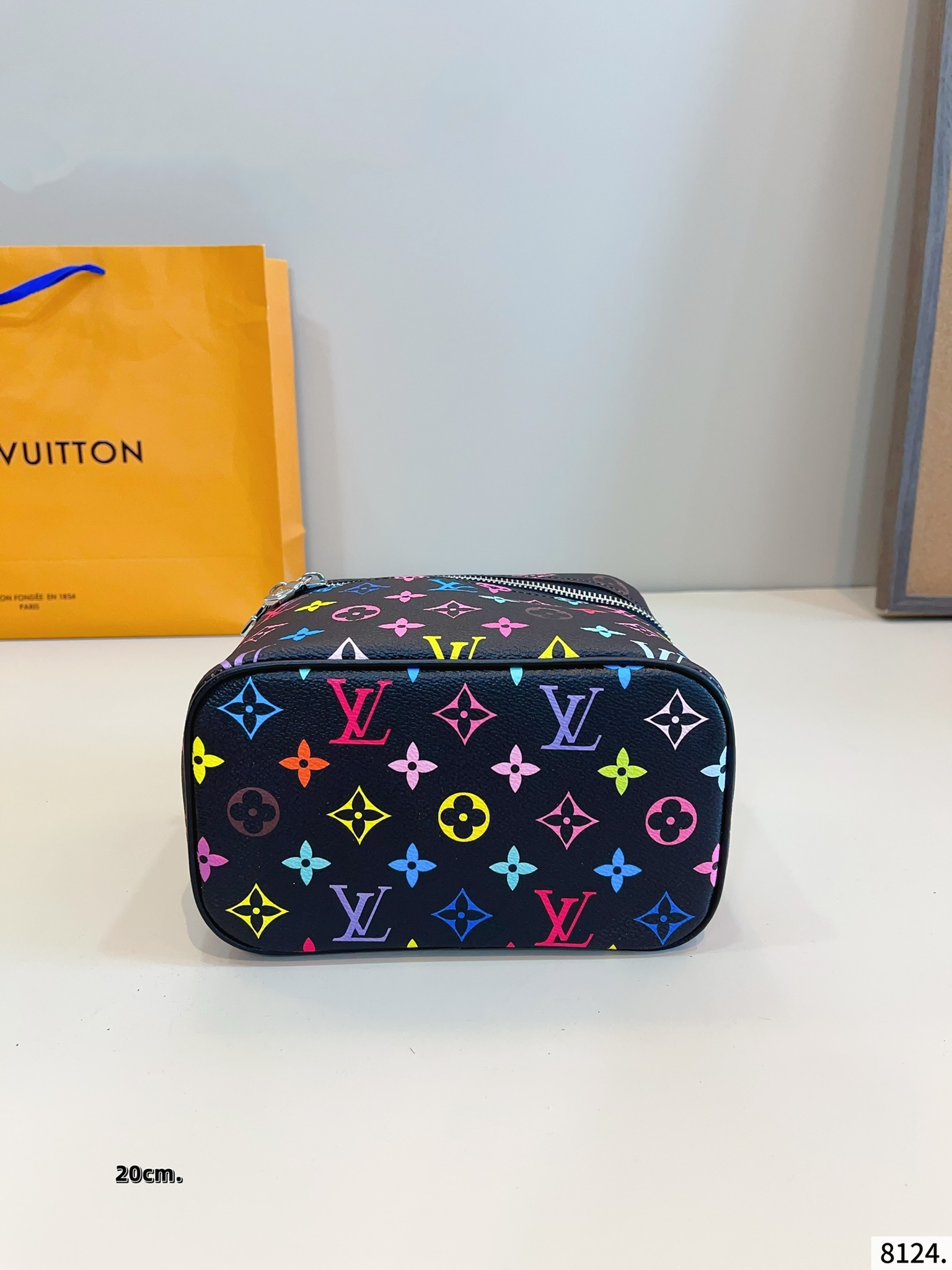 LOUIS VUITTON ルイヴィトン NICE NANO トイレタリーバッグ