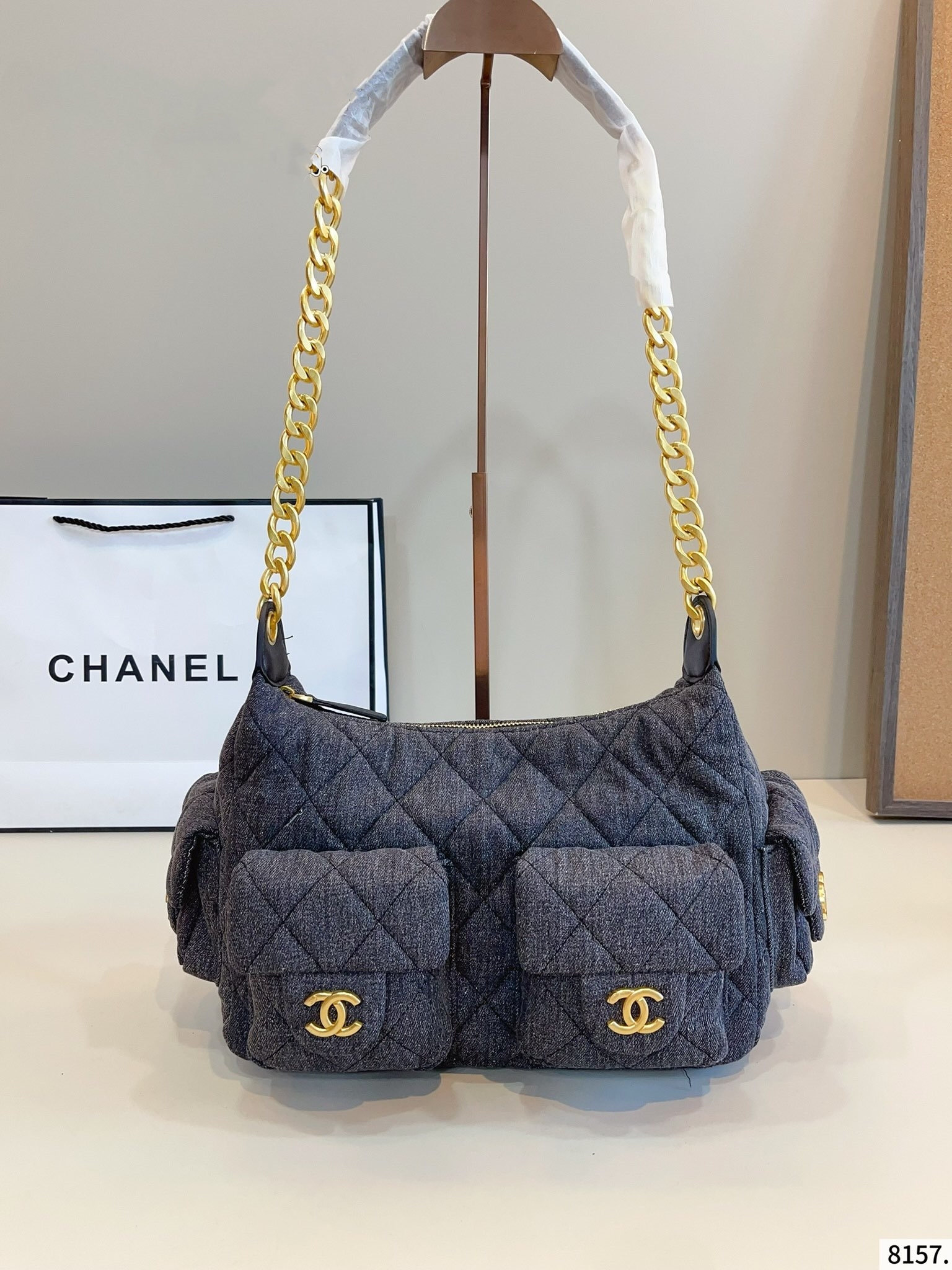 【CHANEL公式旗艦店】シャネル  デニムのショルダーバッグ 29*12*19CM