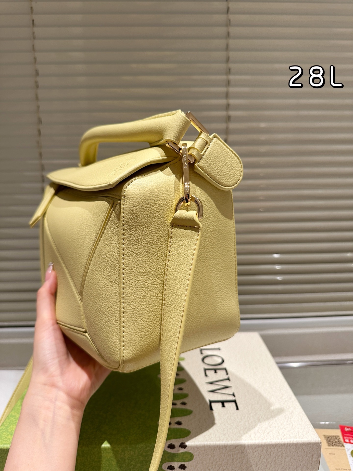 【LOEWE公式旗艦店】ロエベ クラシックショルダーバッグ