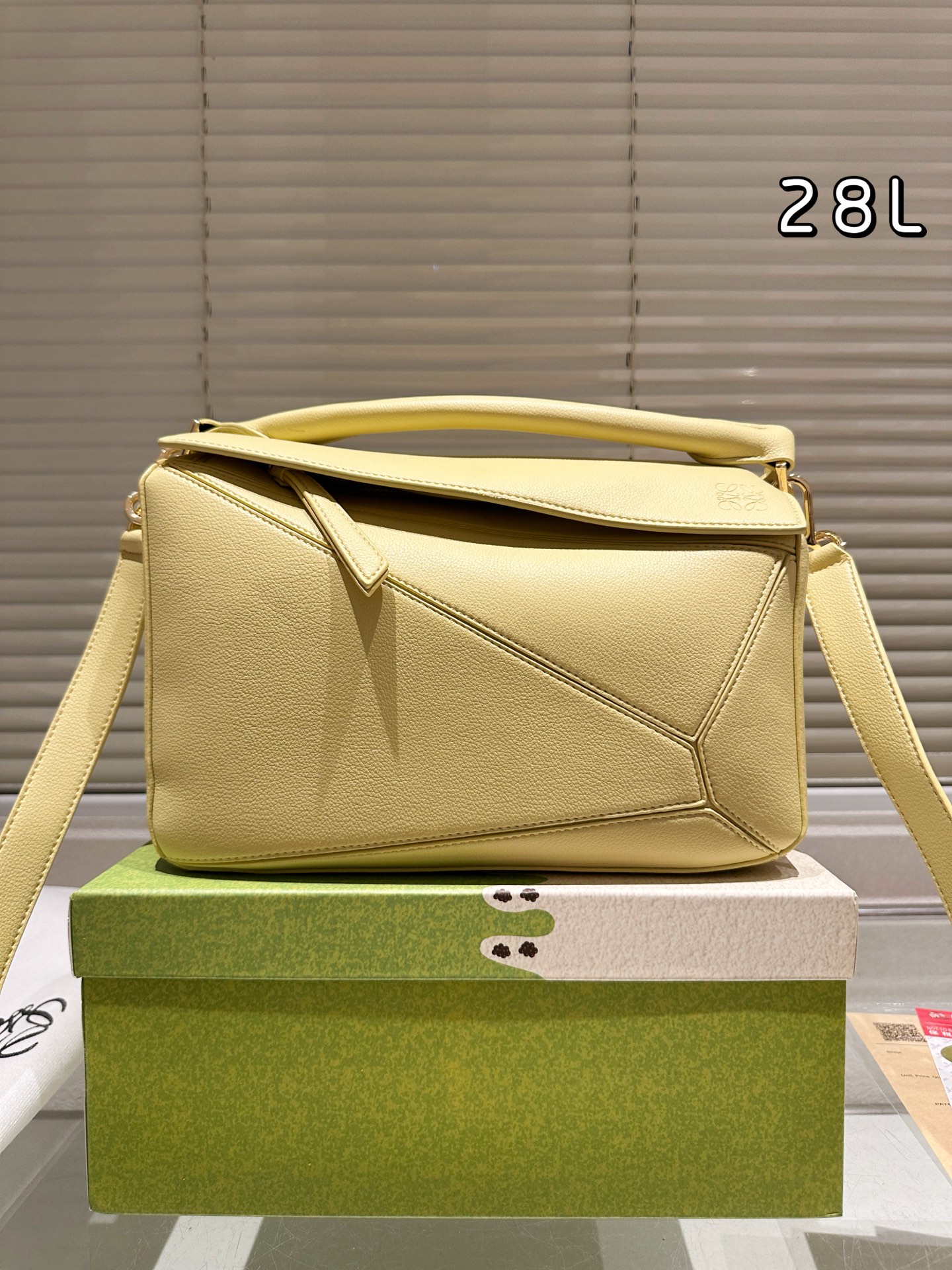 【LOEWE公式旗艦店】ロエベ クラシックショルダーバッグ