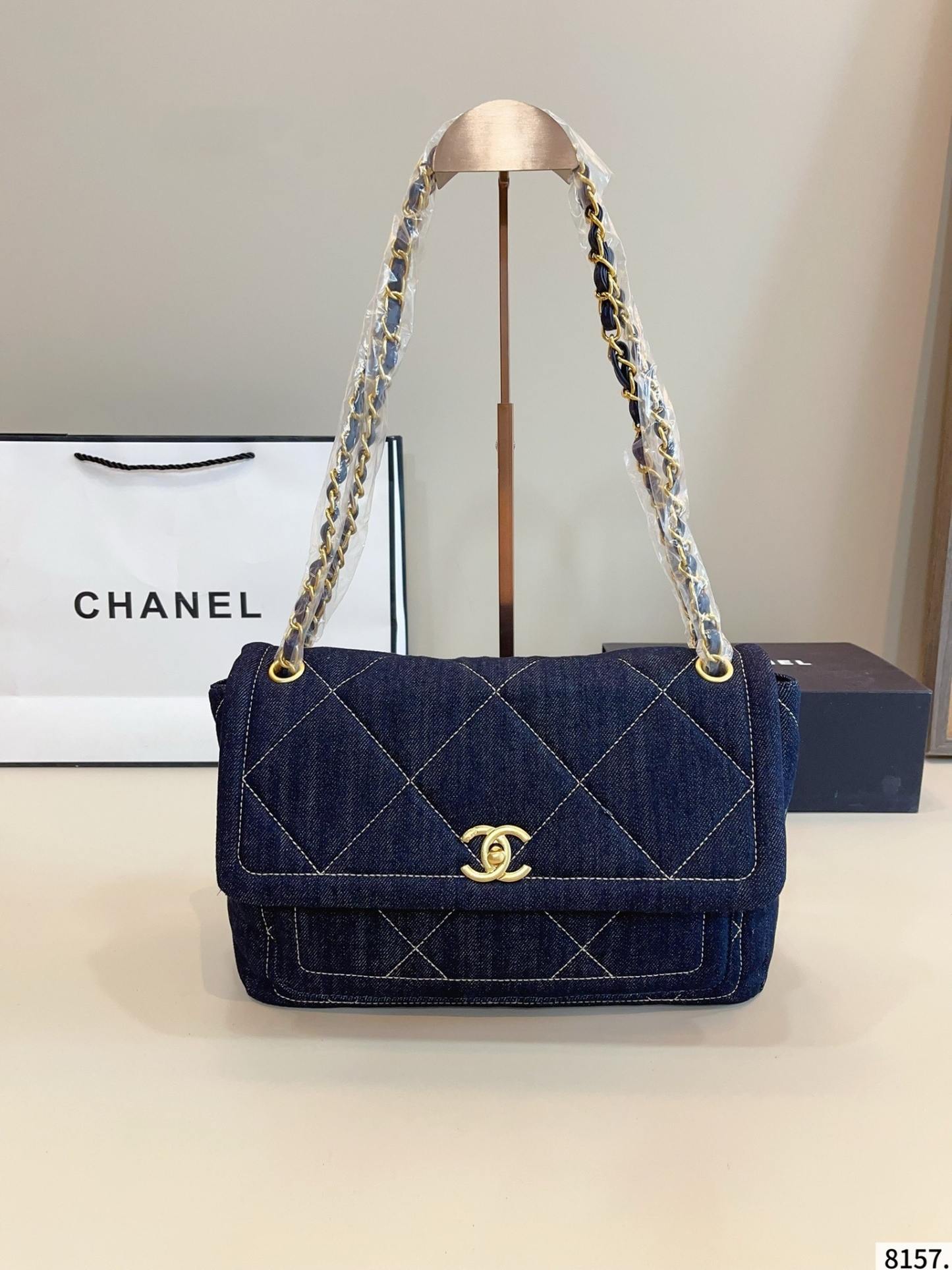 【CHANEL公式旗艦店】シャネル デニムバッグ チェーンバッグ★人気商品★