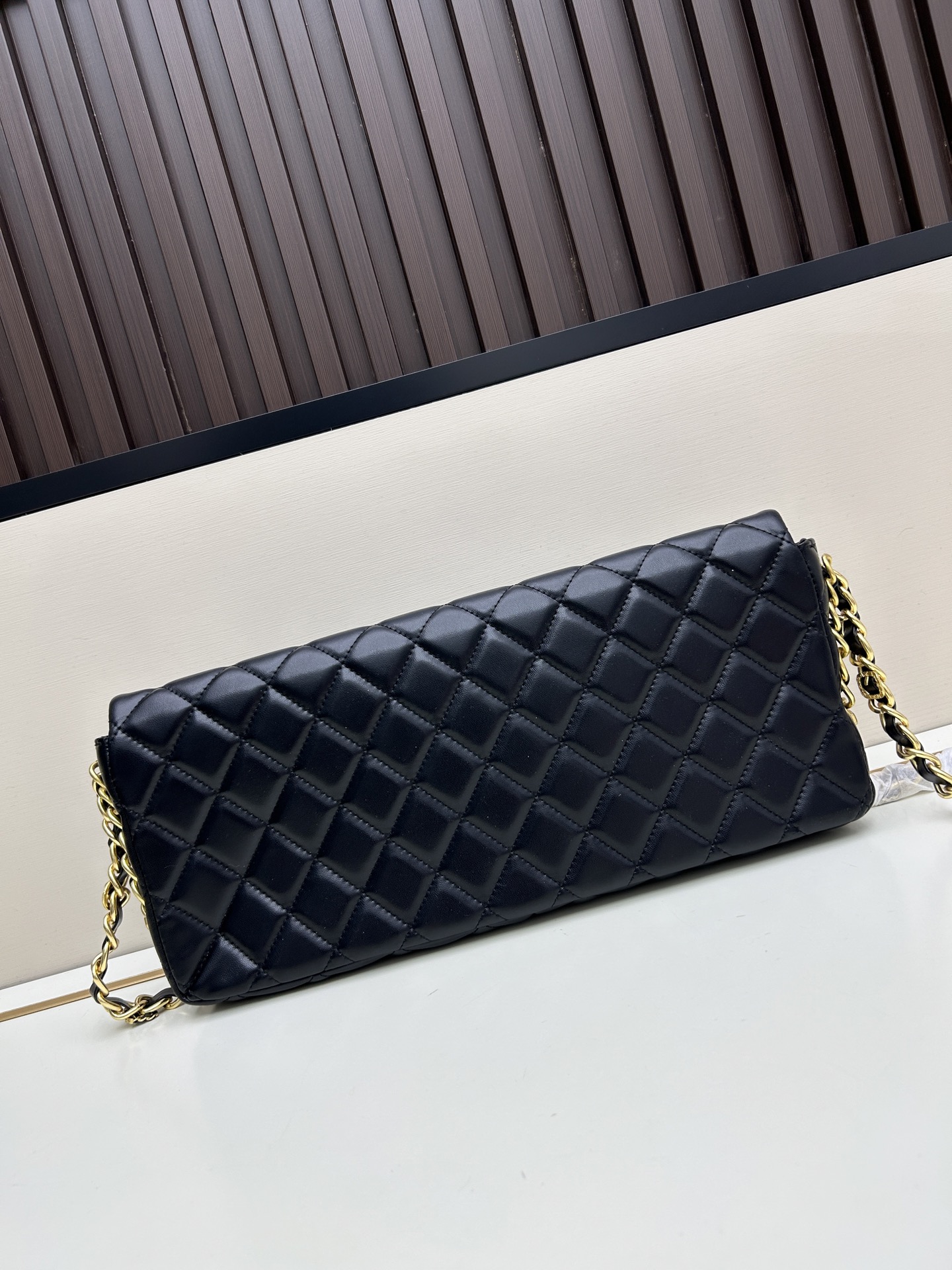 【CHANEL公式旗艦店】シャネル 24a maxi ショルダーバッグ