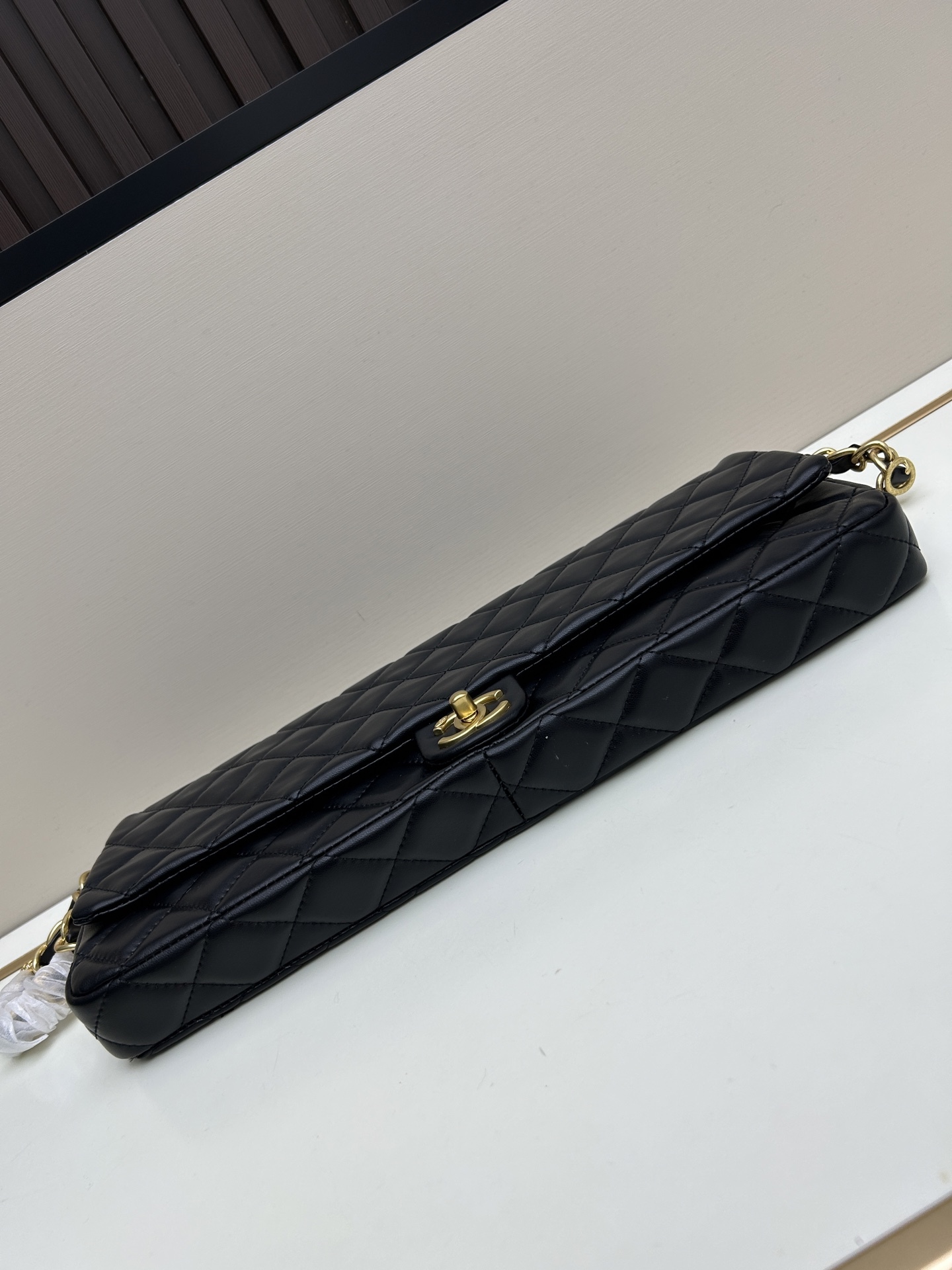 【CHANEL公式旗艦店】シャネル 24a maxi ショルダーバッグ