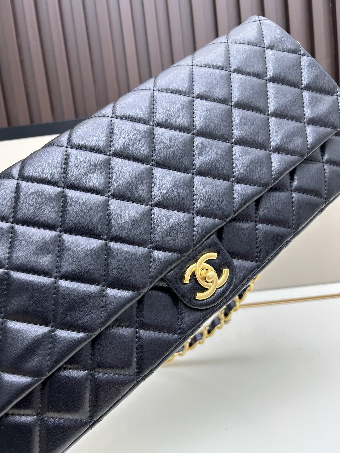 【CHANEL公式旗艦店】シャネル 24a maxi ショルダーバッグ