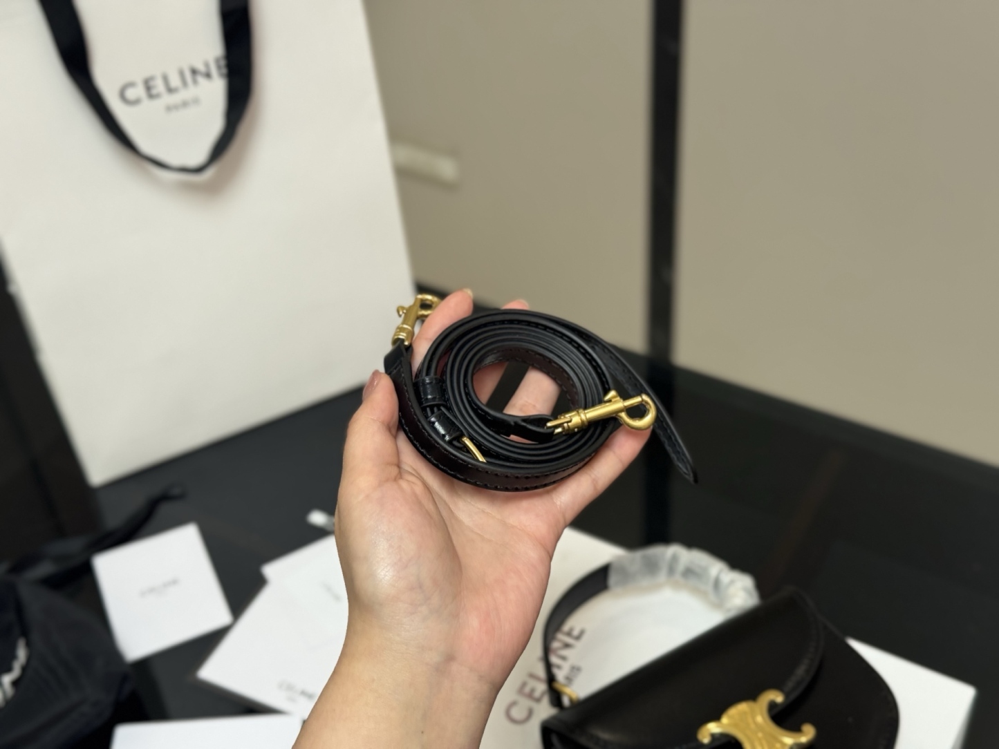 【CELINE公式旗艦店】セリーヌ BESACE TRIOMPHE MINI ハンドバッグ