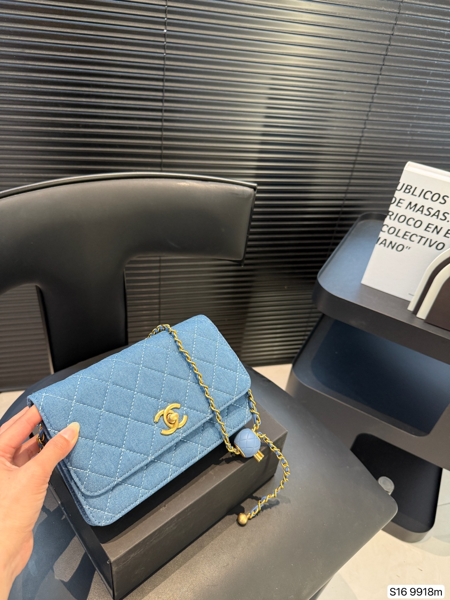 【CHANEL公式旗艦店】シャネル デニムバッグ  9918