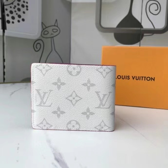 LOUIS VUITTON（ルイヴィトン）NBA x LV MULTIPLE 財布 M80105