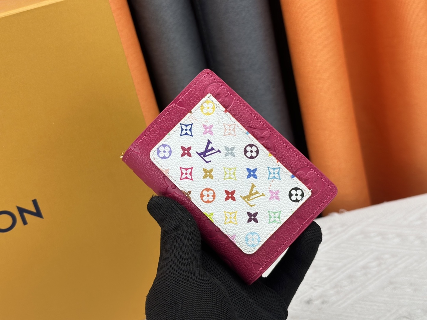 LOUIS VUITTON（ルイヴィトン）Cléa 財布 M13619