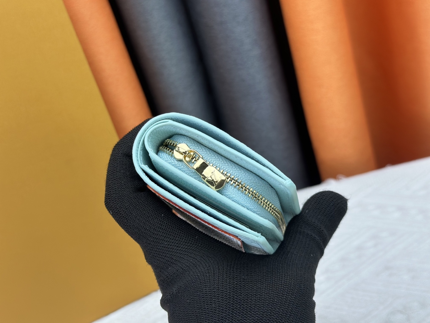 LOUIS VUITTON（ルイヴィトン）Cléa 財布 M13619