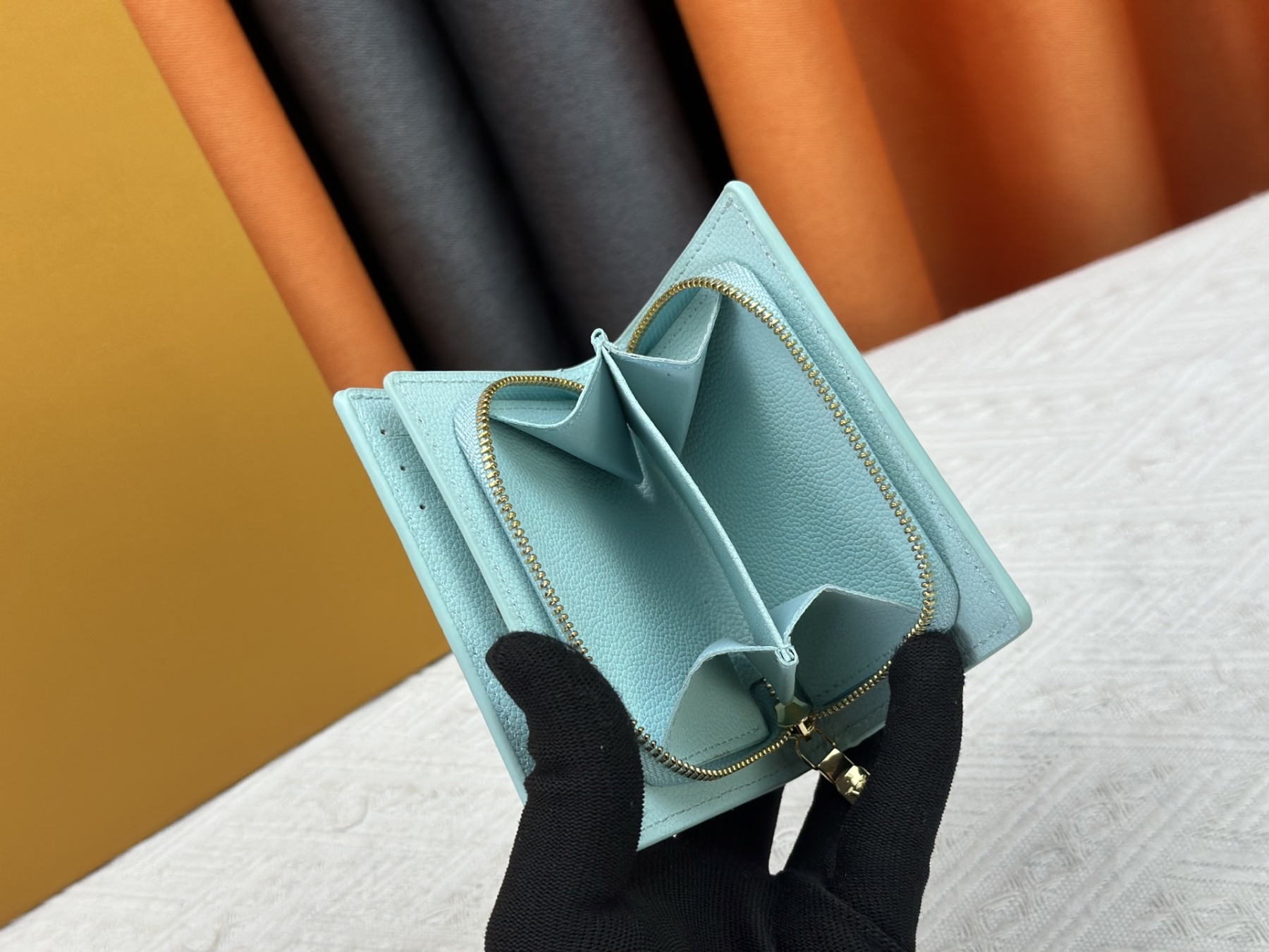 LOUIS VUITTON（ルイヴィトン）Cléa 財布 M13619