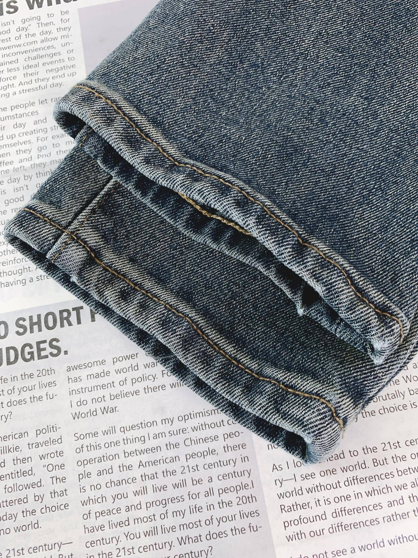 【FENDI公式旗艦店】フェンディ ジーパン、ご好評に付き再入荷！