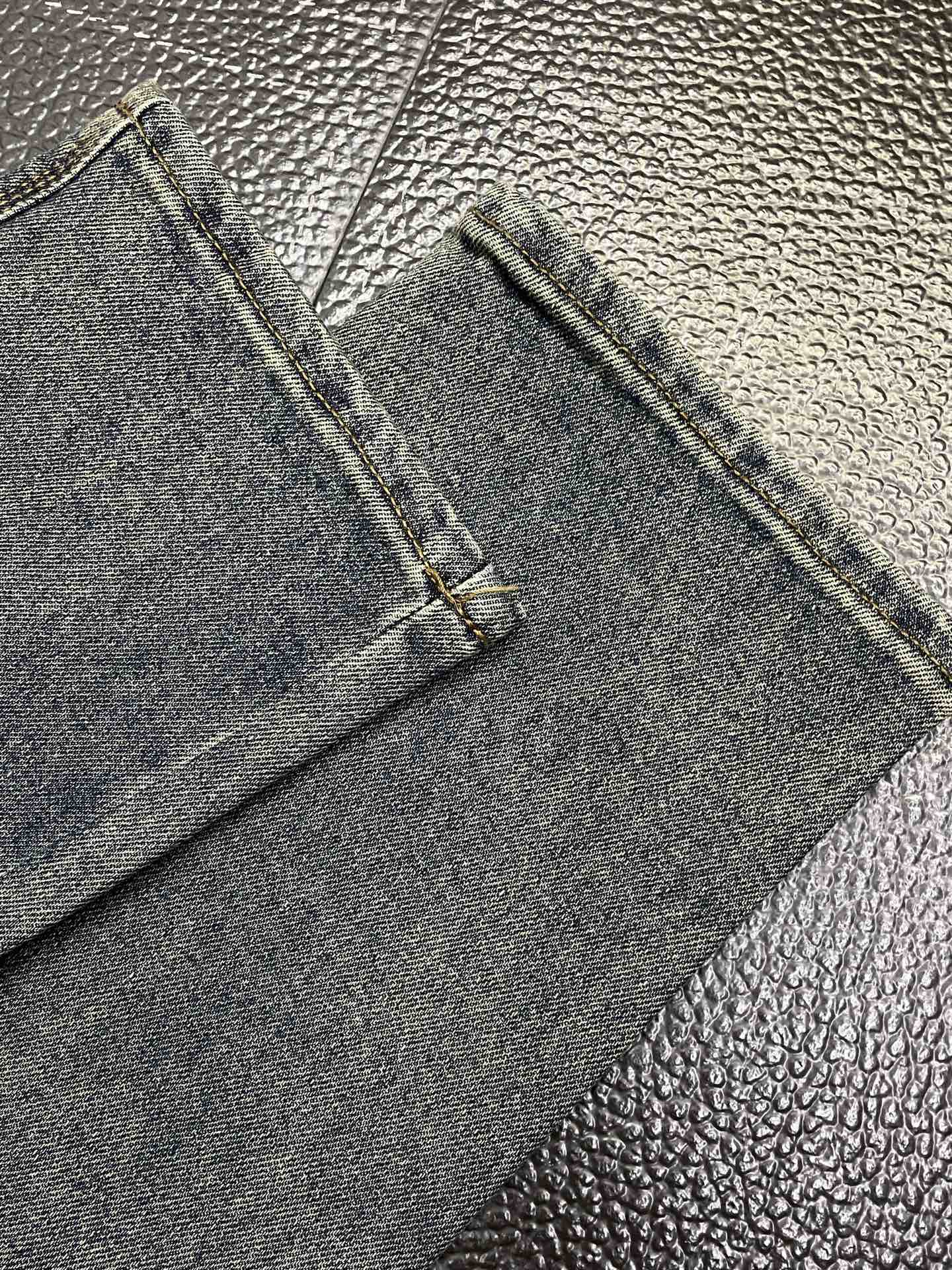 【LOUIS VUITTON公式旗艦店】ルイヴィトン ジーパン、ご好評に付き再入荷！