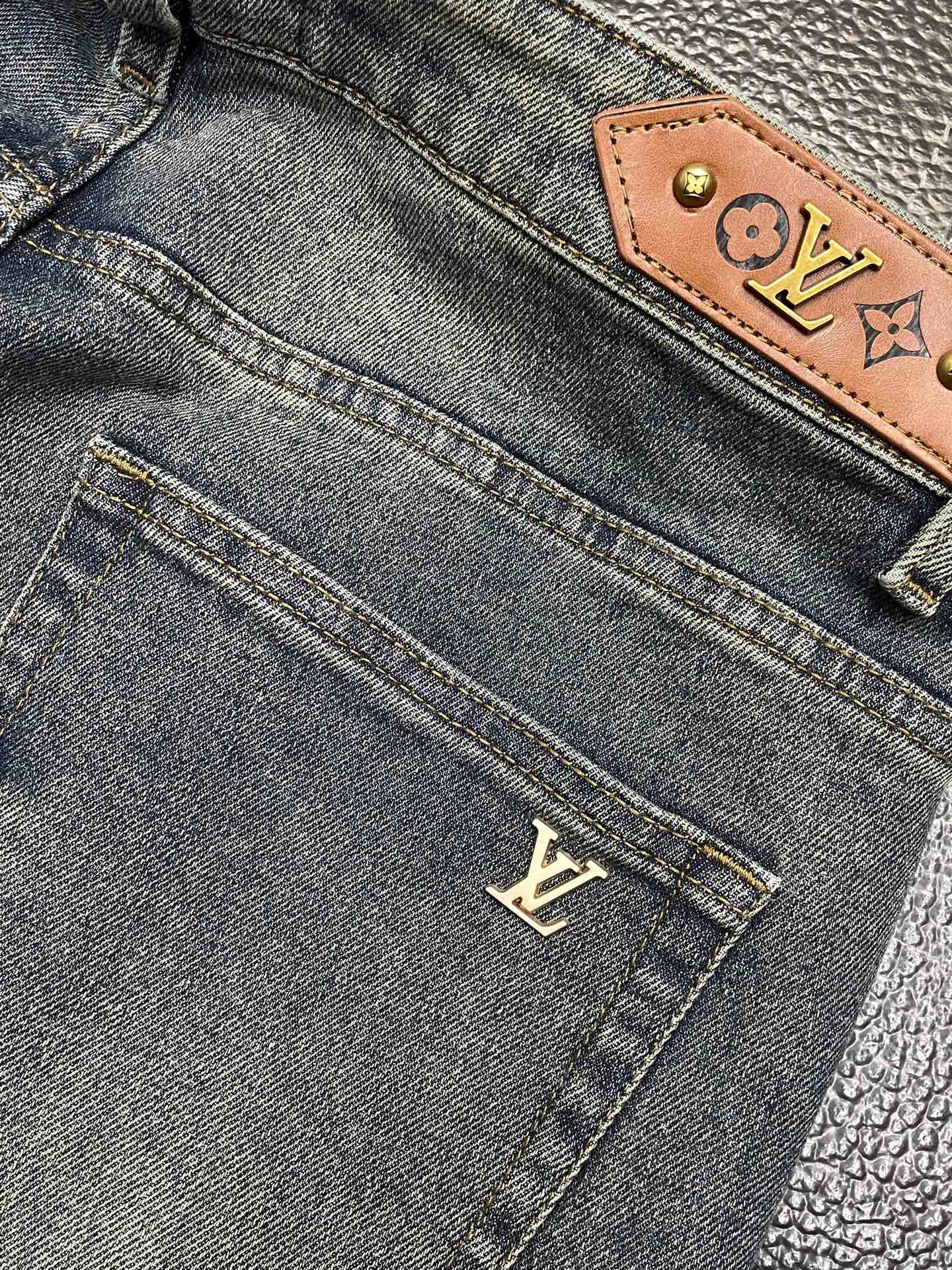 【LOUIS VUITTON公式旗艦店】ルイヴィトン ジーパン、ご好評に付き再入荷！