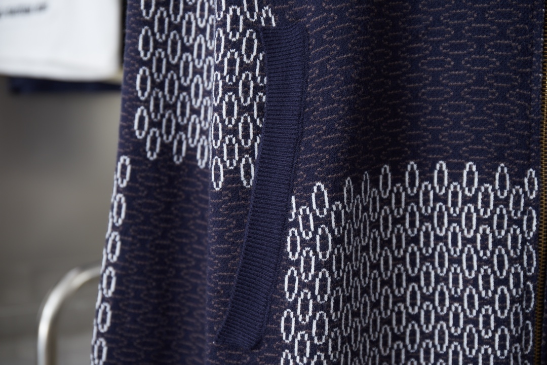 【LOUIS VUITTON旗艦店】ルイヴィトン セーター ご好評に付き再入荷！