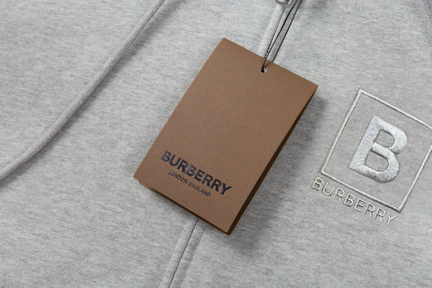 【BURBERRY旗艦店】バーバリー パーカー ご好評に付き再入荷！