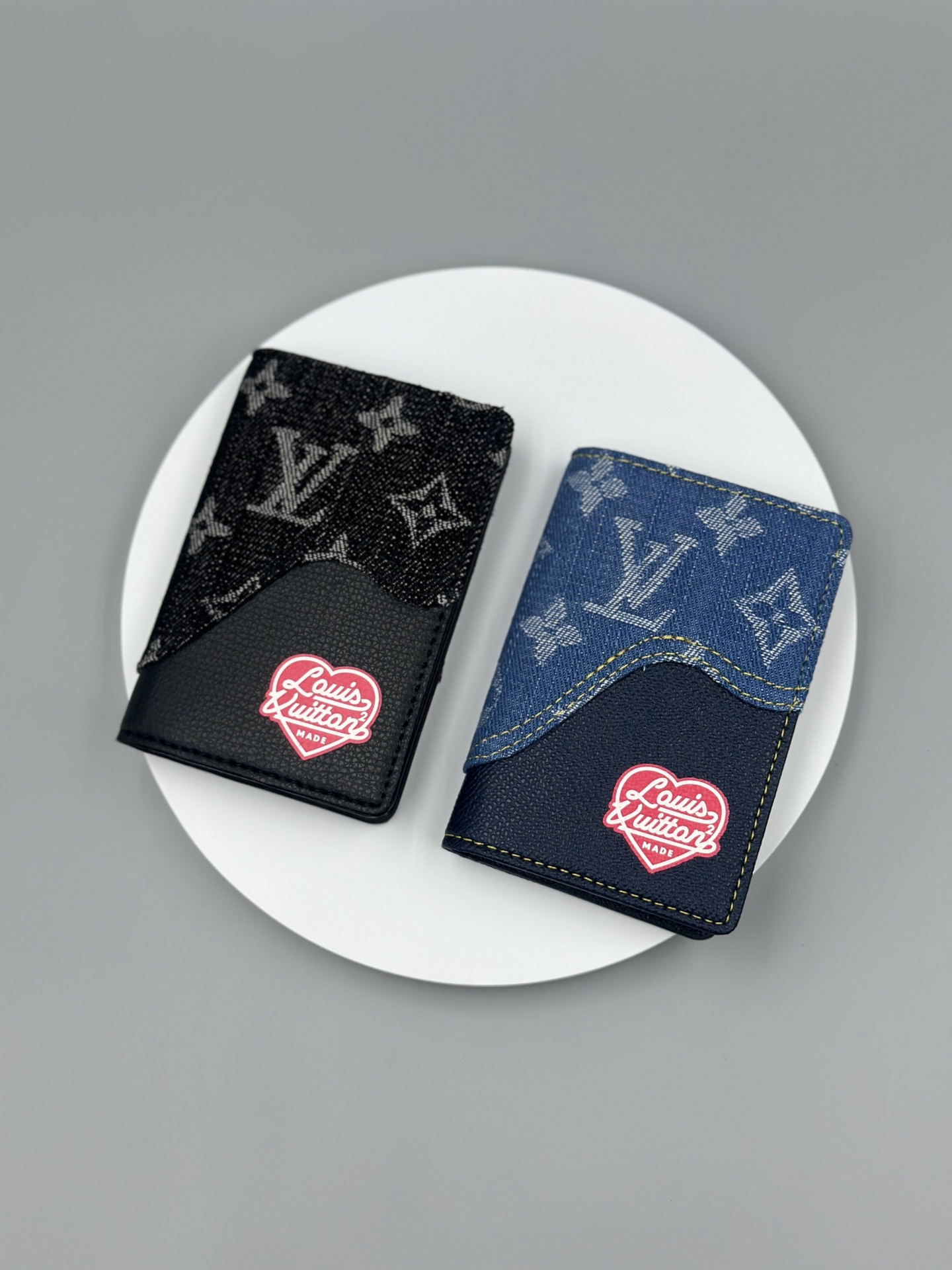 LOUIS VUITTON ルイヴィトン LV Nigo 財布 M81015