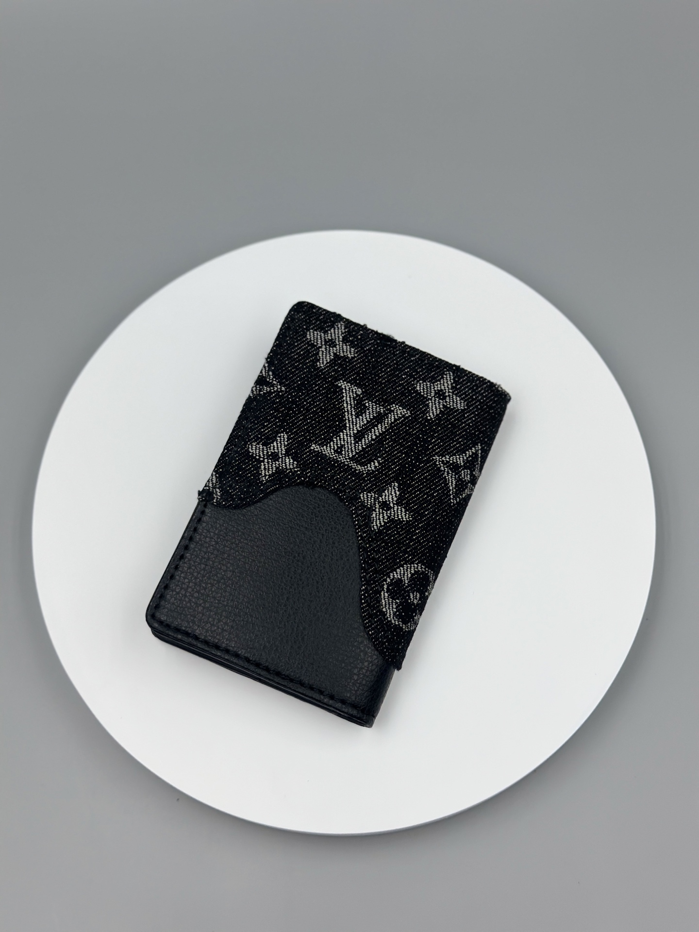 LOUIS VUITTON ルイヴィトン LV Nigo 財布 M81015