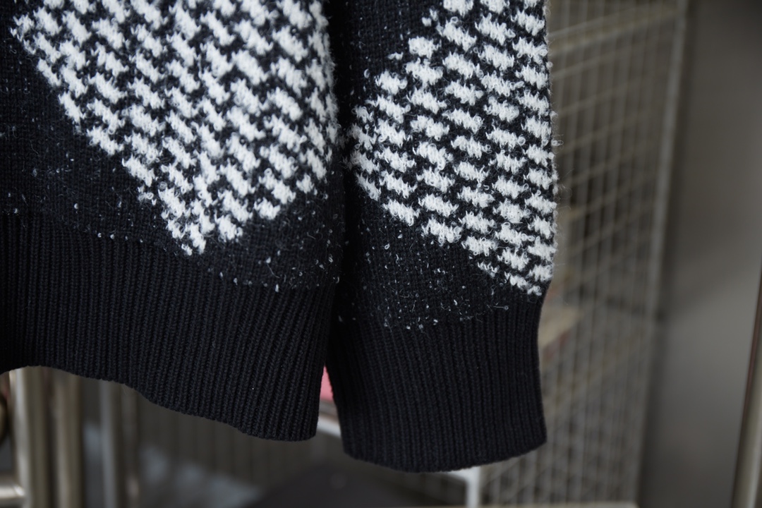 【LOUIS VUITTON旗艦店】ルイヴィトン セーター ご好評に付き再入荷！