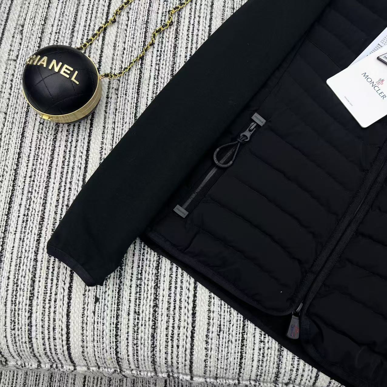【MONCLER 公式旗艦店】モンクレール ダウンジャケット ご好評に付き再入荷！