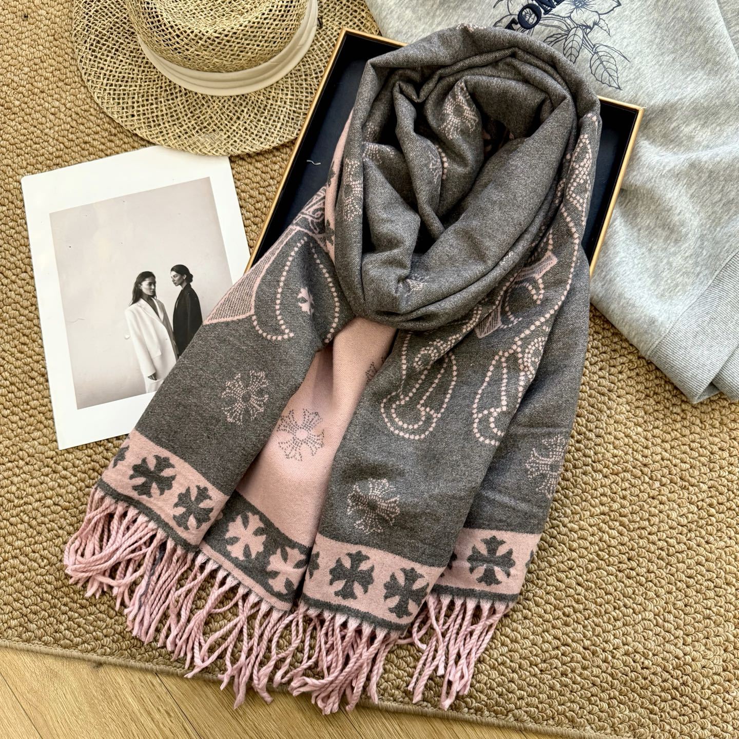 【CHROME HEARTS公式旗艦店】クロムハーツ スカーフ 限定発売 送料無料