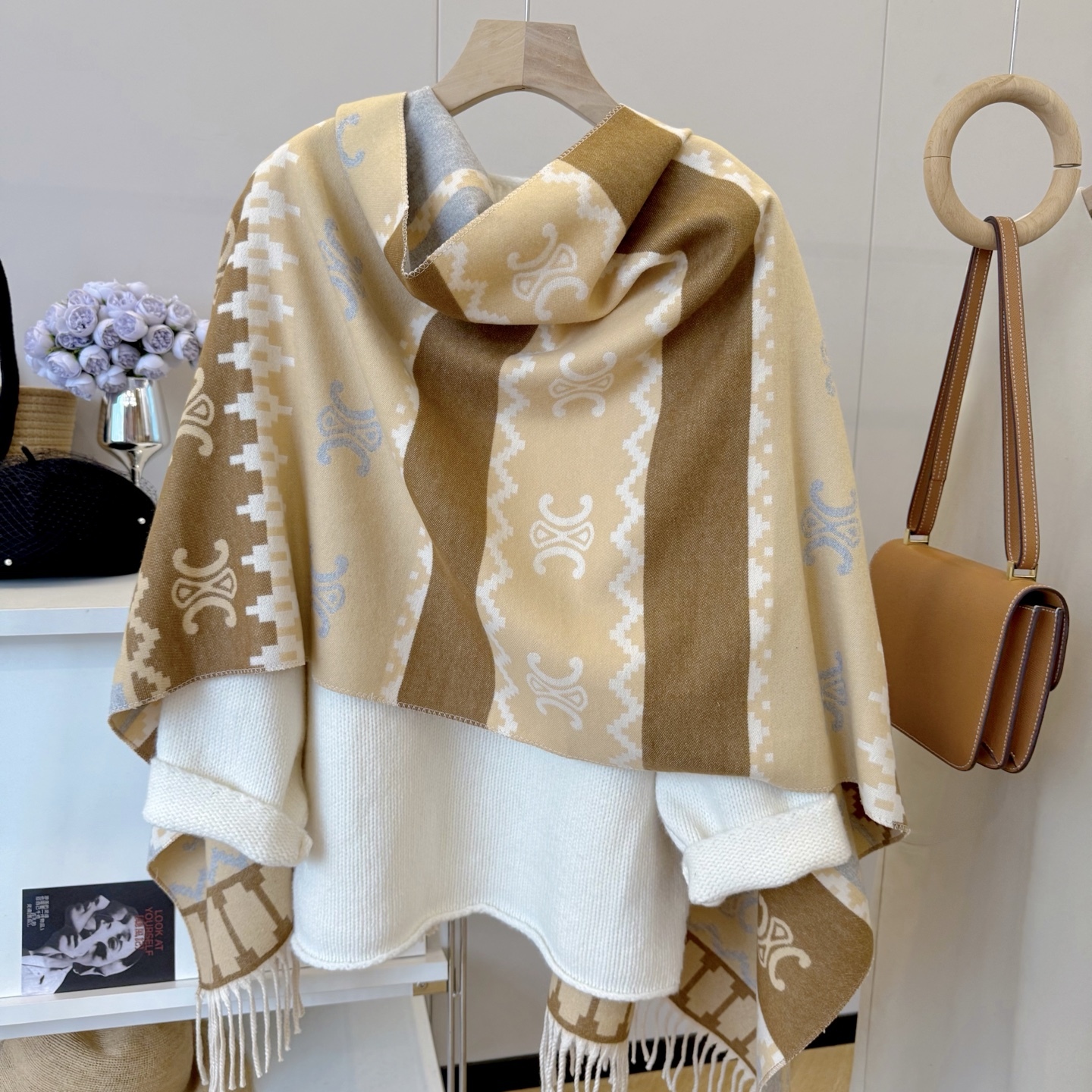 【CELINE公式旗艦店】セリーヌ スカーフ 限定発売 送料無料