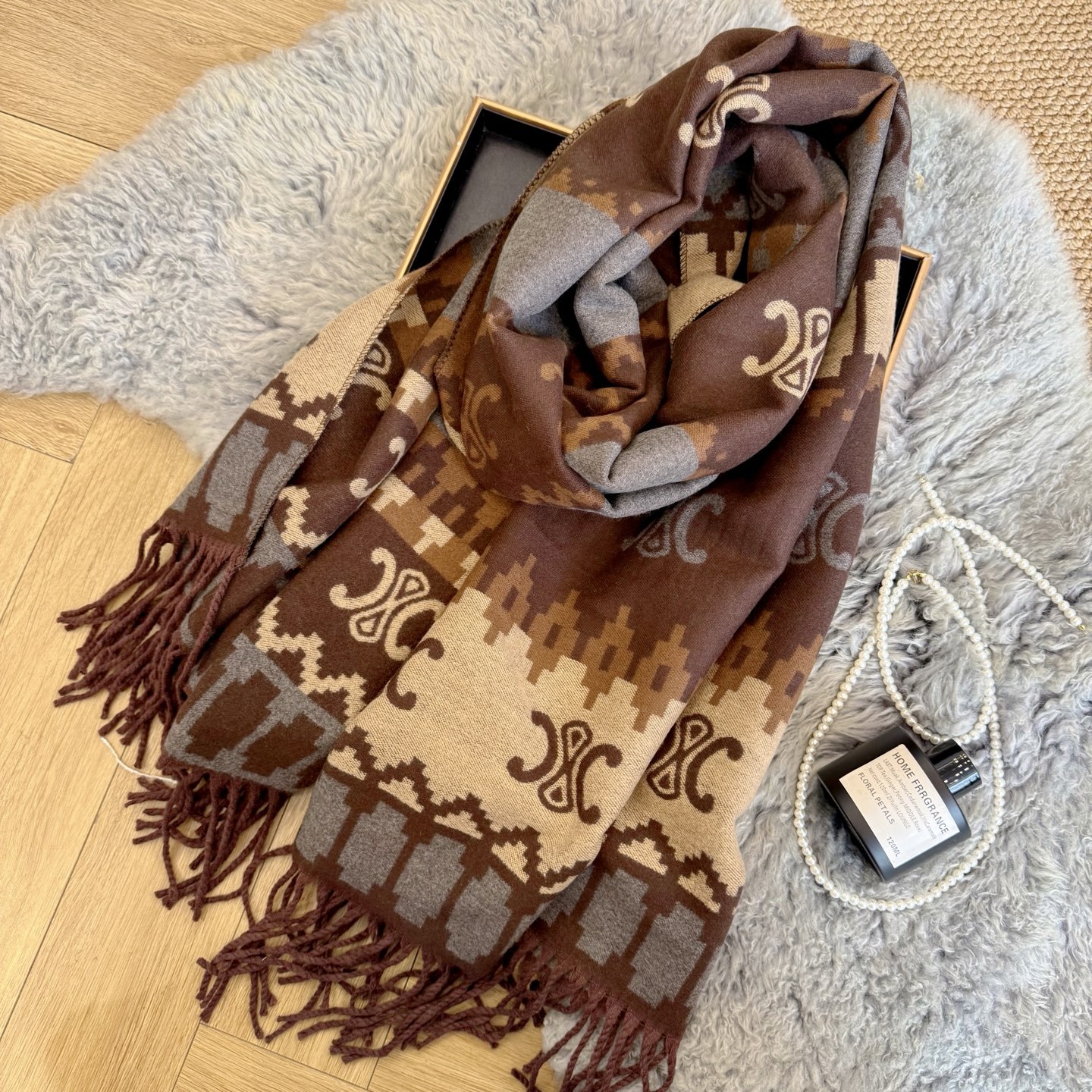 【CELINE公式旗艦店】セリーヌ スカーフ 限定発売 送料無料