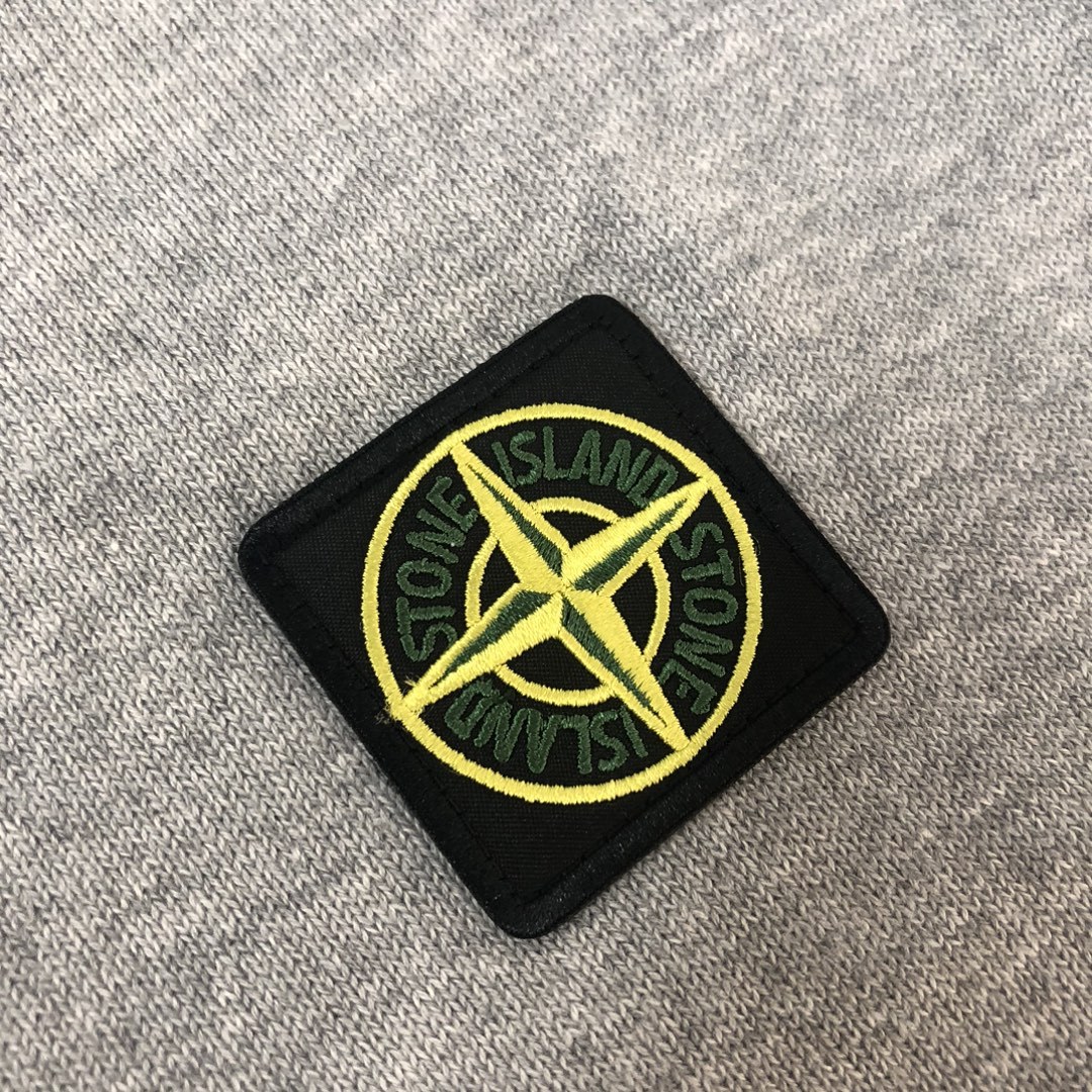 ★人気★【STONE ISLAND旗艦店】★ニットセーター★ 