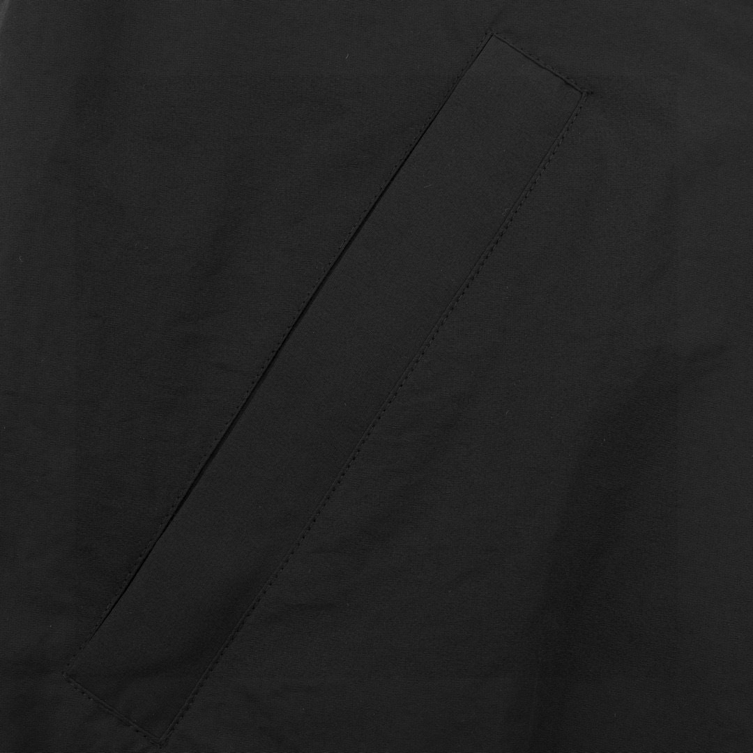 【BALENCIAGA旗艦店】バレンシアガ ジャケット、ご好評に付き再入荷！