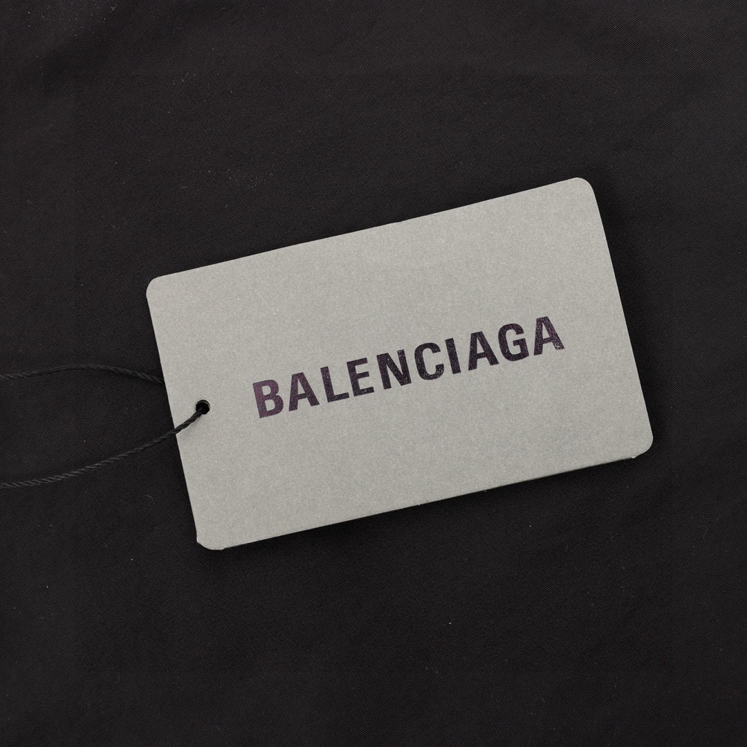【BALENCIAGA旗艦店】バレンシアガ ジャケット、ご好評に付き再入荷！