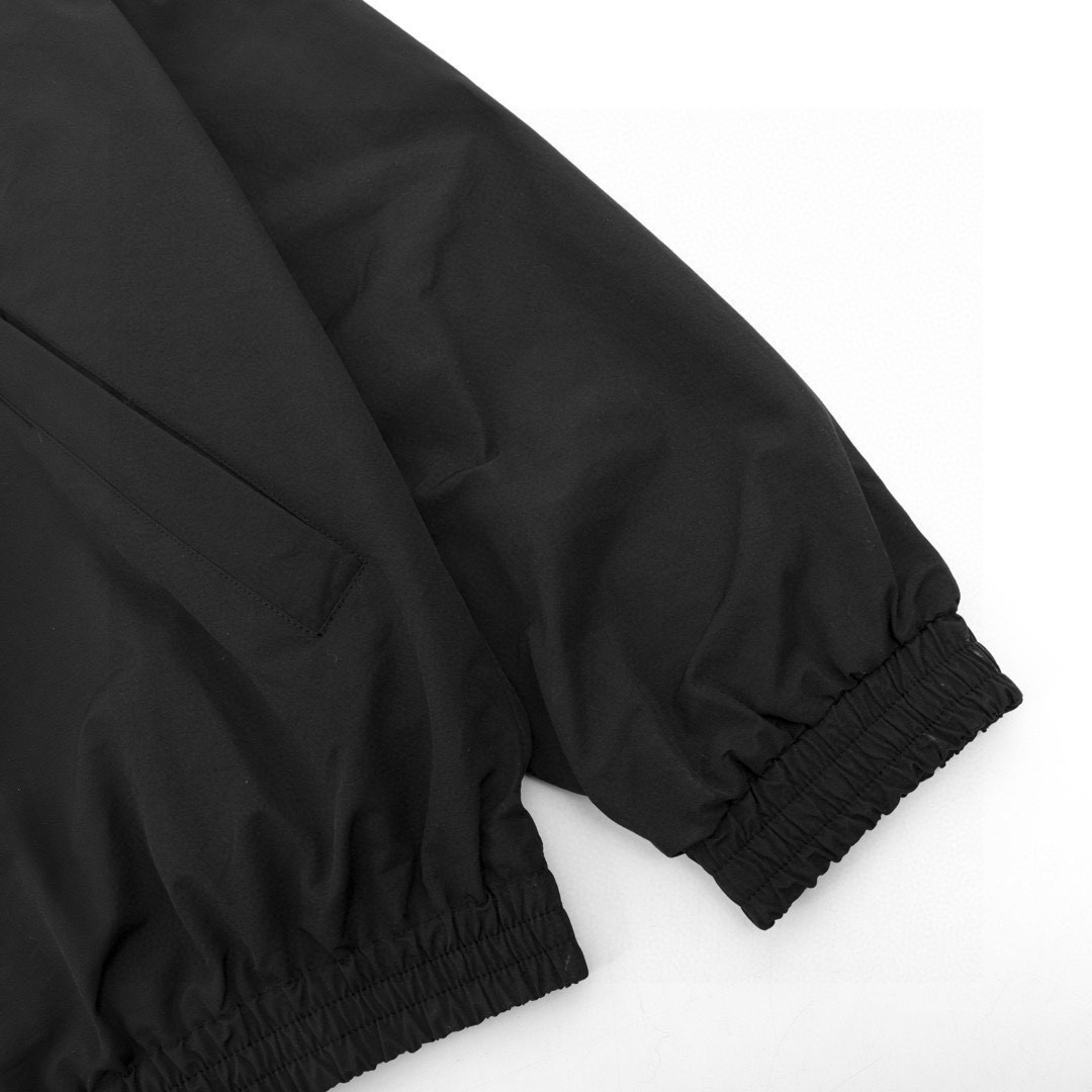 【BALENCIAGA旗艦店】バレンシアガ ジャケット、ご好評に付き再入荷！