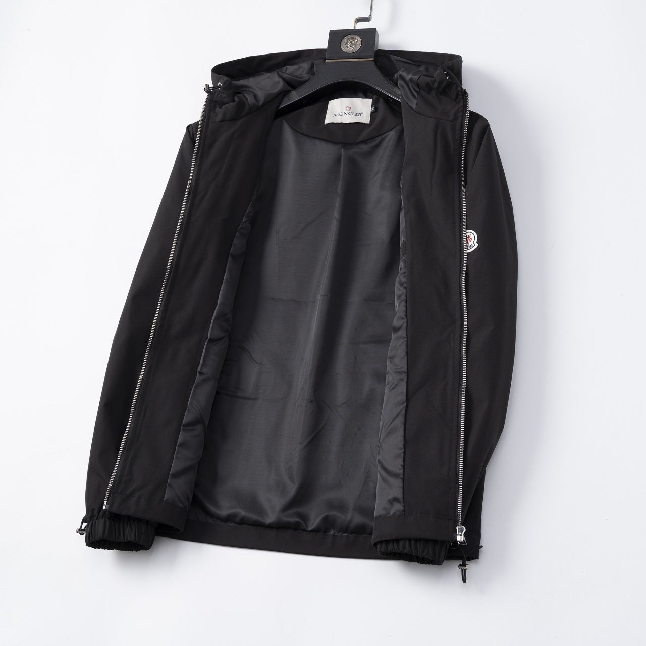 【MONCLER旗艦店】モンクレール ジャケット 、ご好評に付き再入荷！