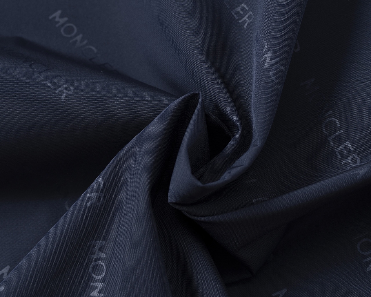 【MONCLER旗艦店】モンクレール ジャケット 、ご好評に付き再入荷！